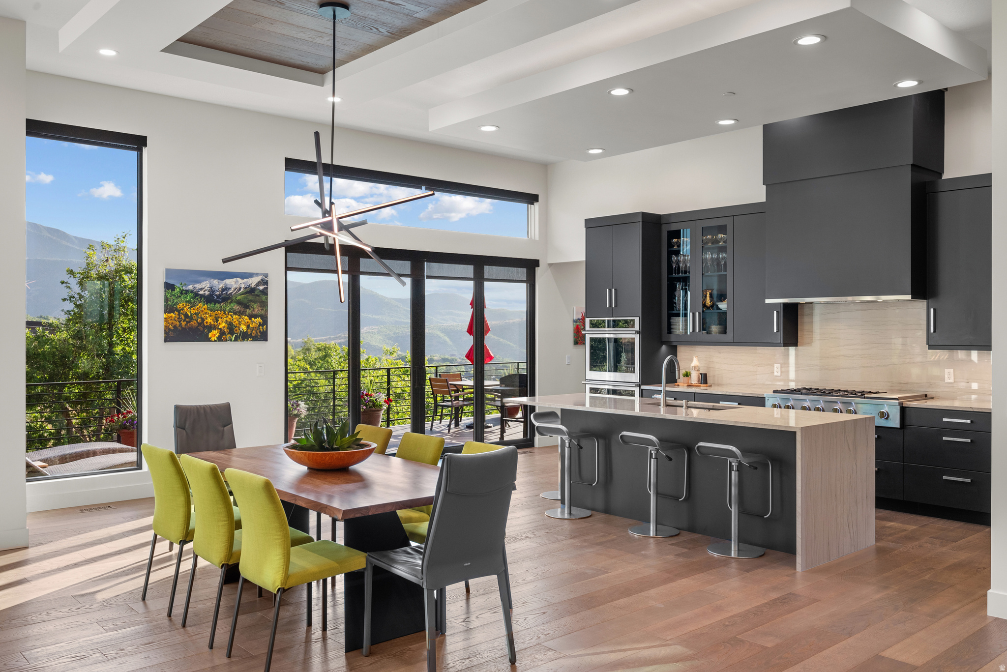SUMMIT CREEK - Residential