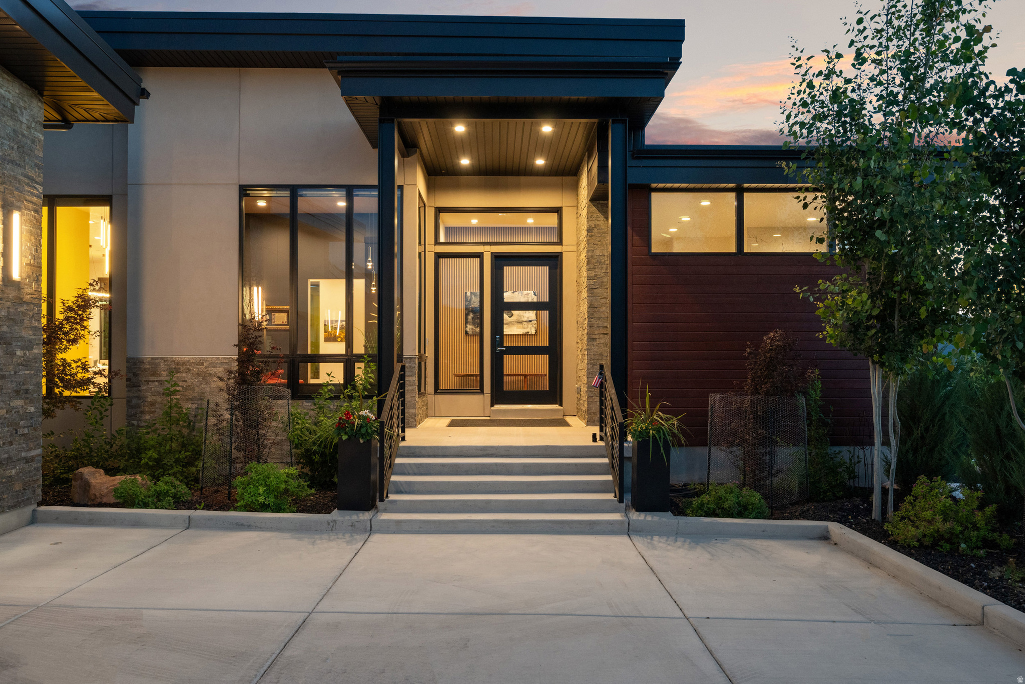 SUMMIT CREEK - Residential