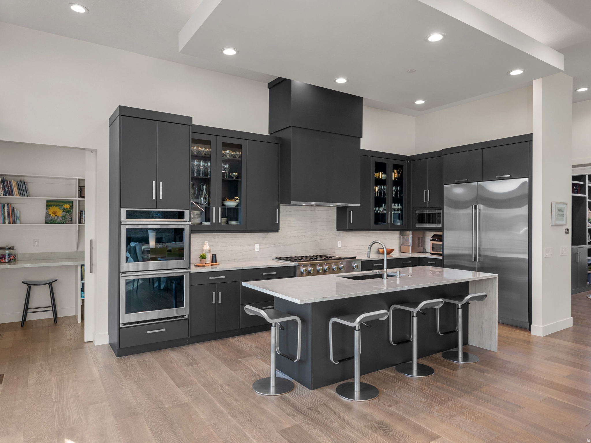 SUMMIT CREEK - Residential