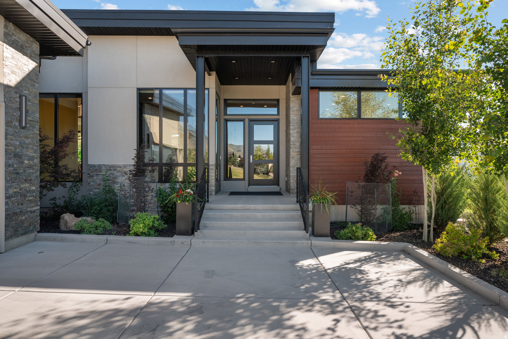 SUMMIT CREEK - Residential