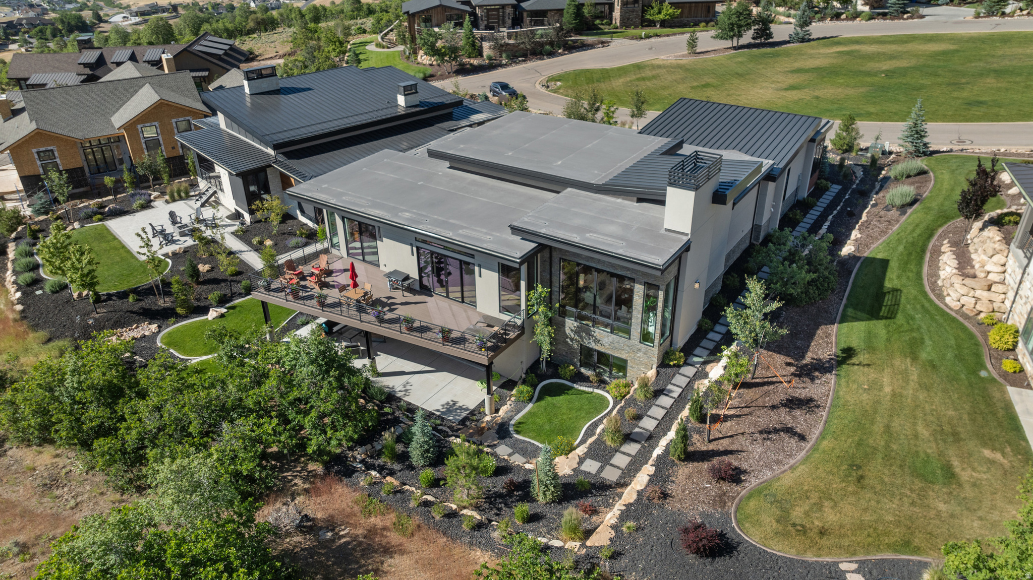 SUMMIT CREEK - Residential