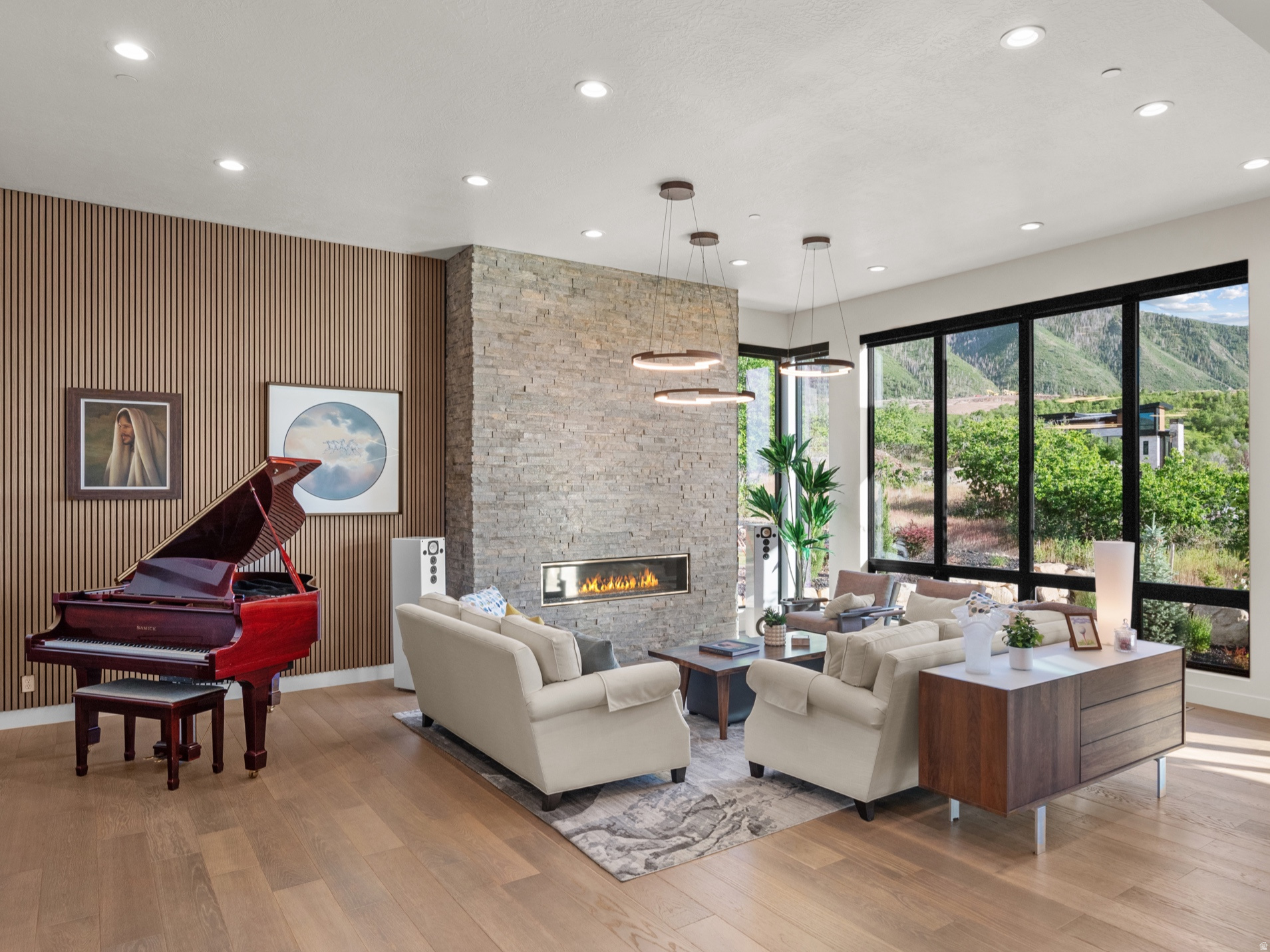 SUMMIT CREEK - Residential