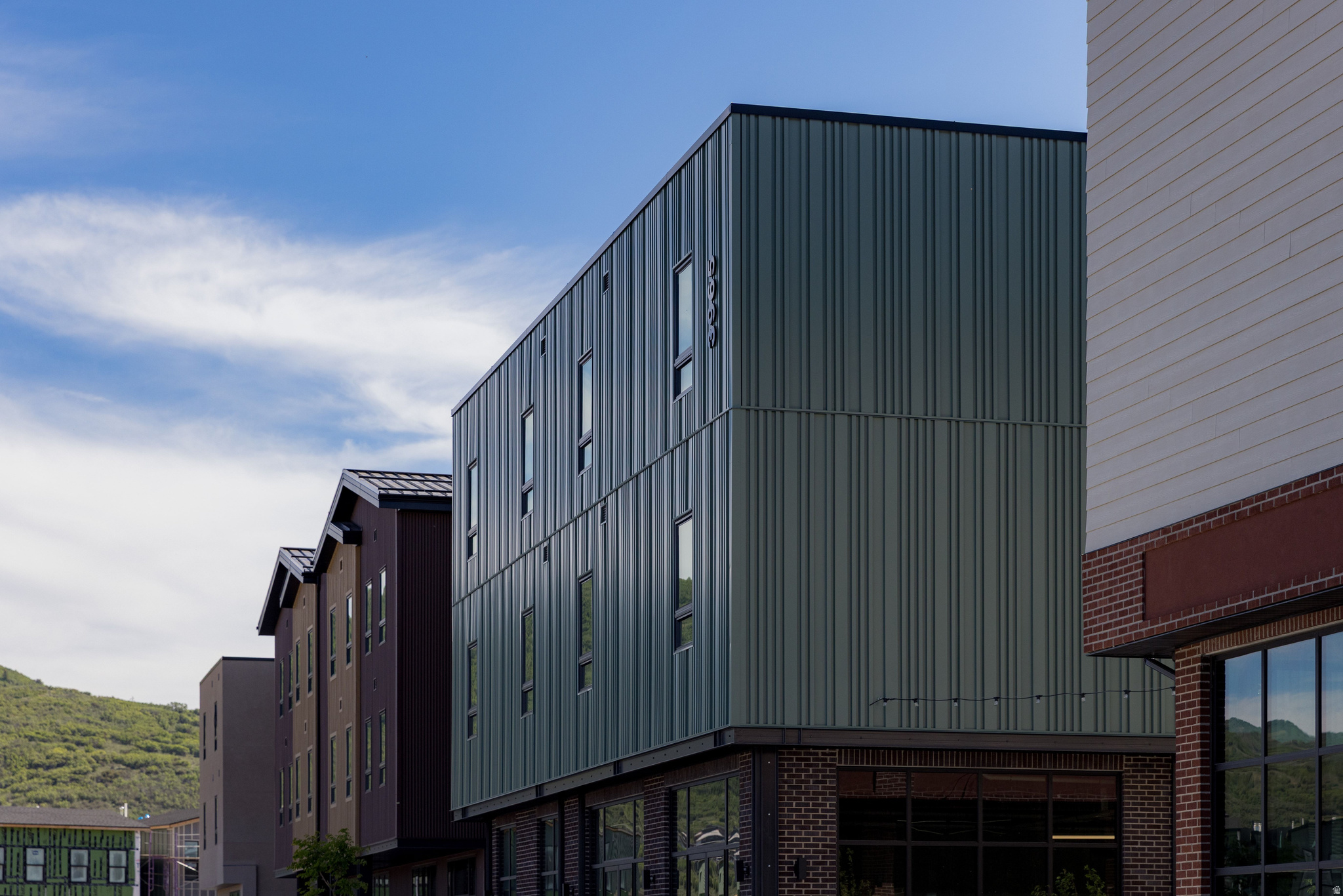 STUDIO CROSSING TOWNHOMES - Residential