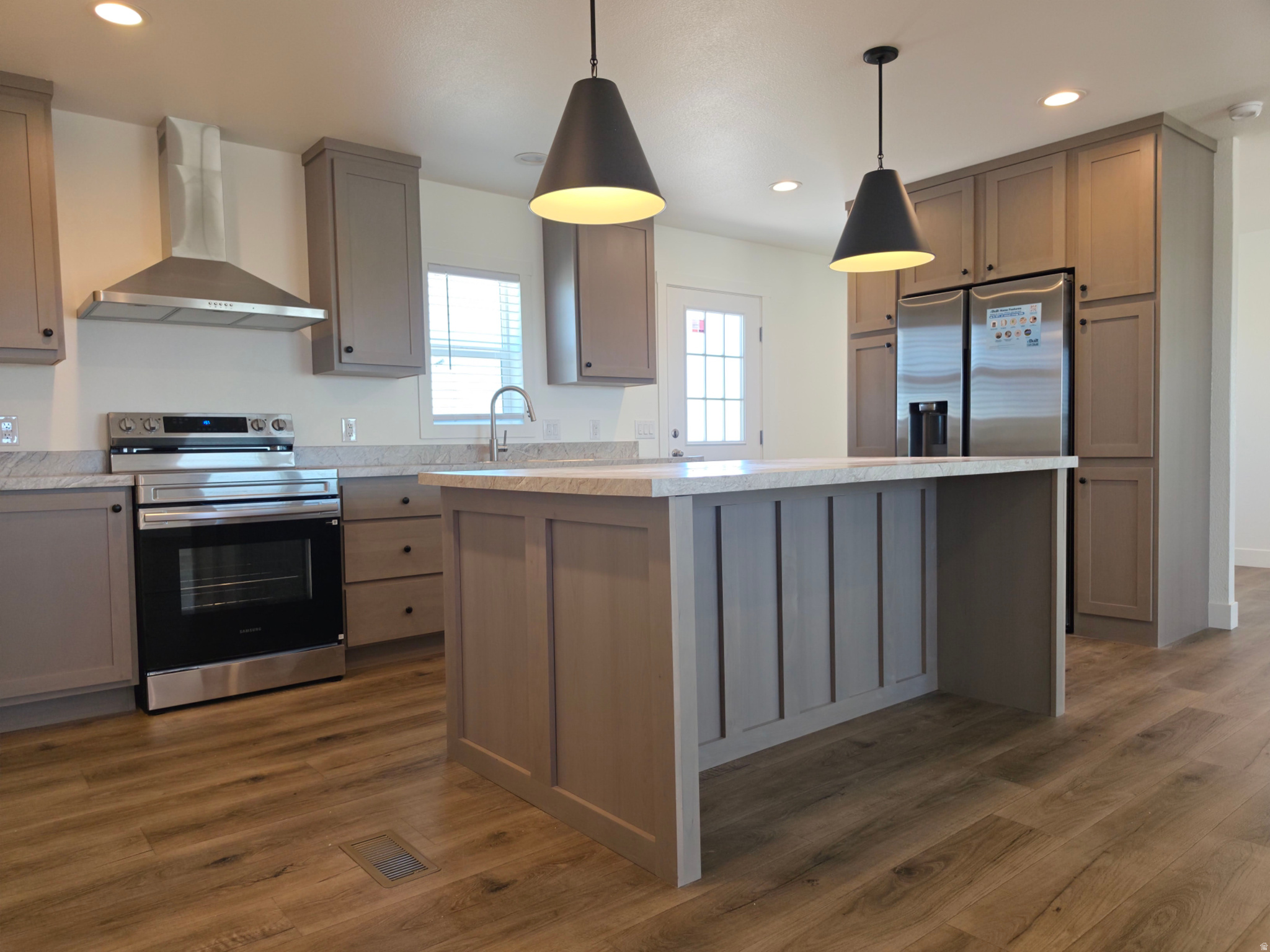 Great opportunity to own a beautiful brand new, turn-key Manufactured home on 40 Acres in Delta. The home has Water (Well), Power and Septic. The Well and water rights will be transferred to the new owner. The home has never been lived in and has a 1 year warranty. You are allowed livestock on the 40 acre property. The property is flat and ready for animals, farming, homesteading, etc. Downtown Delta is 10-15 minutes away and has restaurants, grocery stores, hardware and lumber stores.