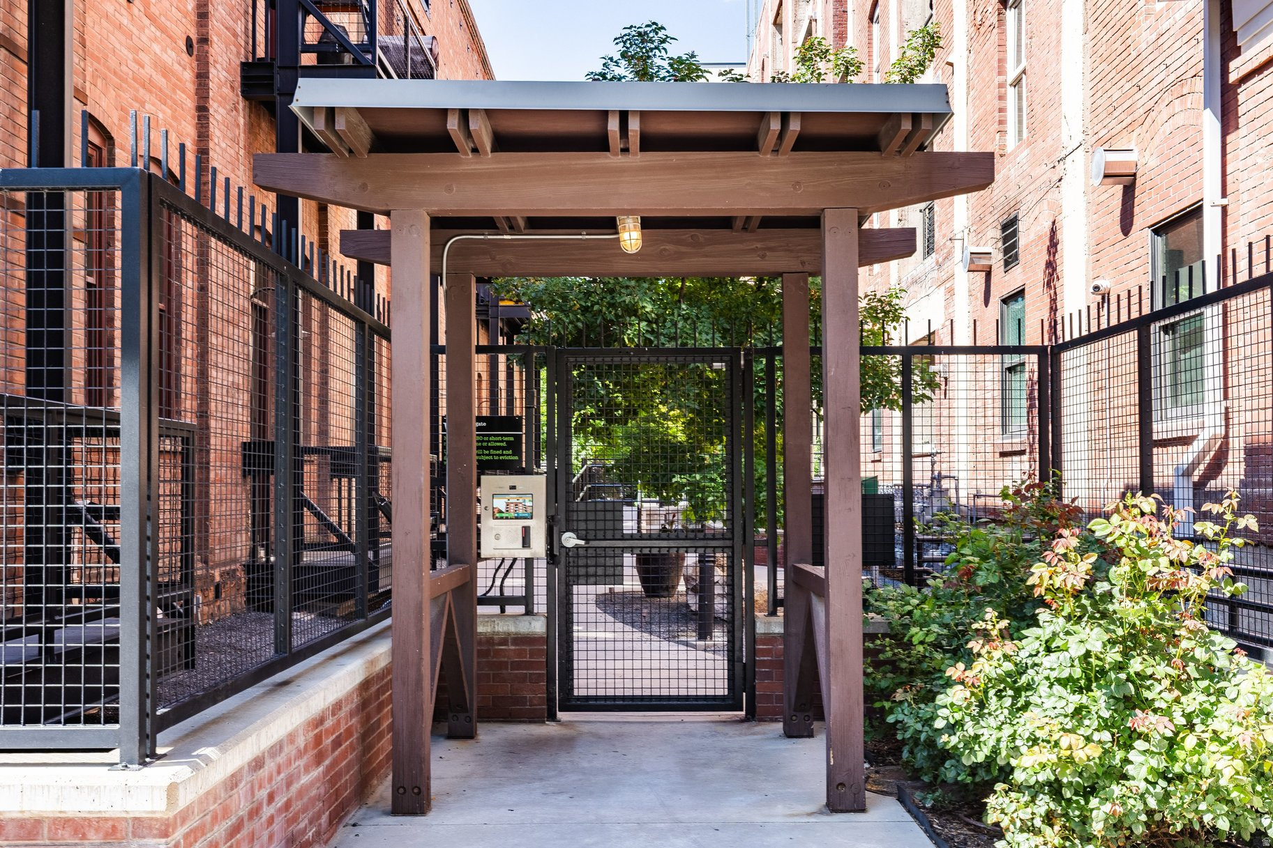 WESTGATE LOFTS - Residential