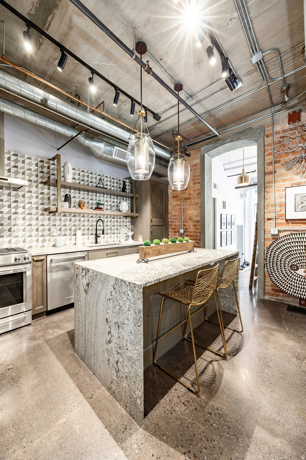 WESTGATE LOFTS - Residential