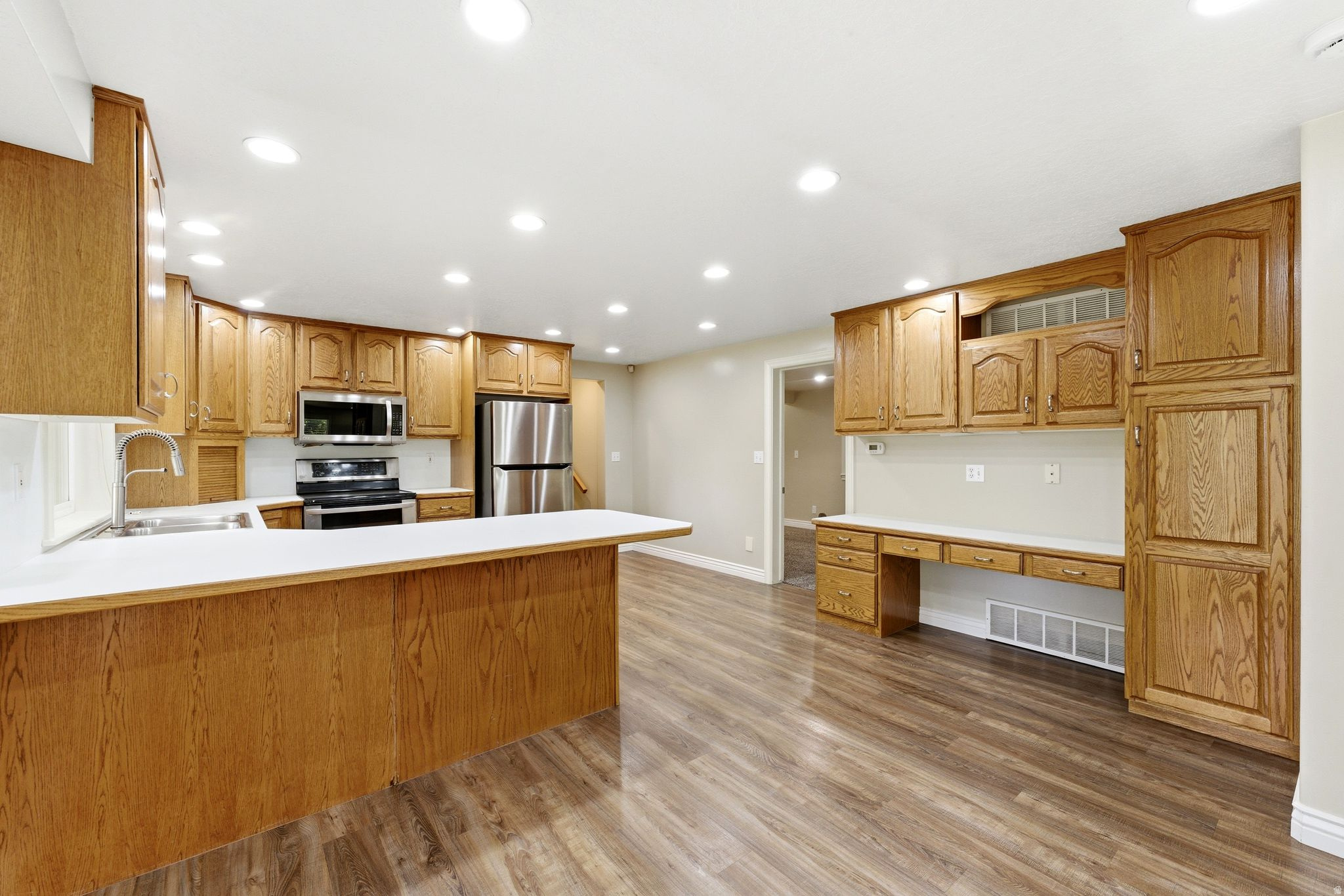 CALS COUNTRY MEADOW ESTATES - Residential