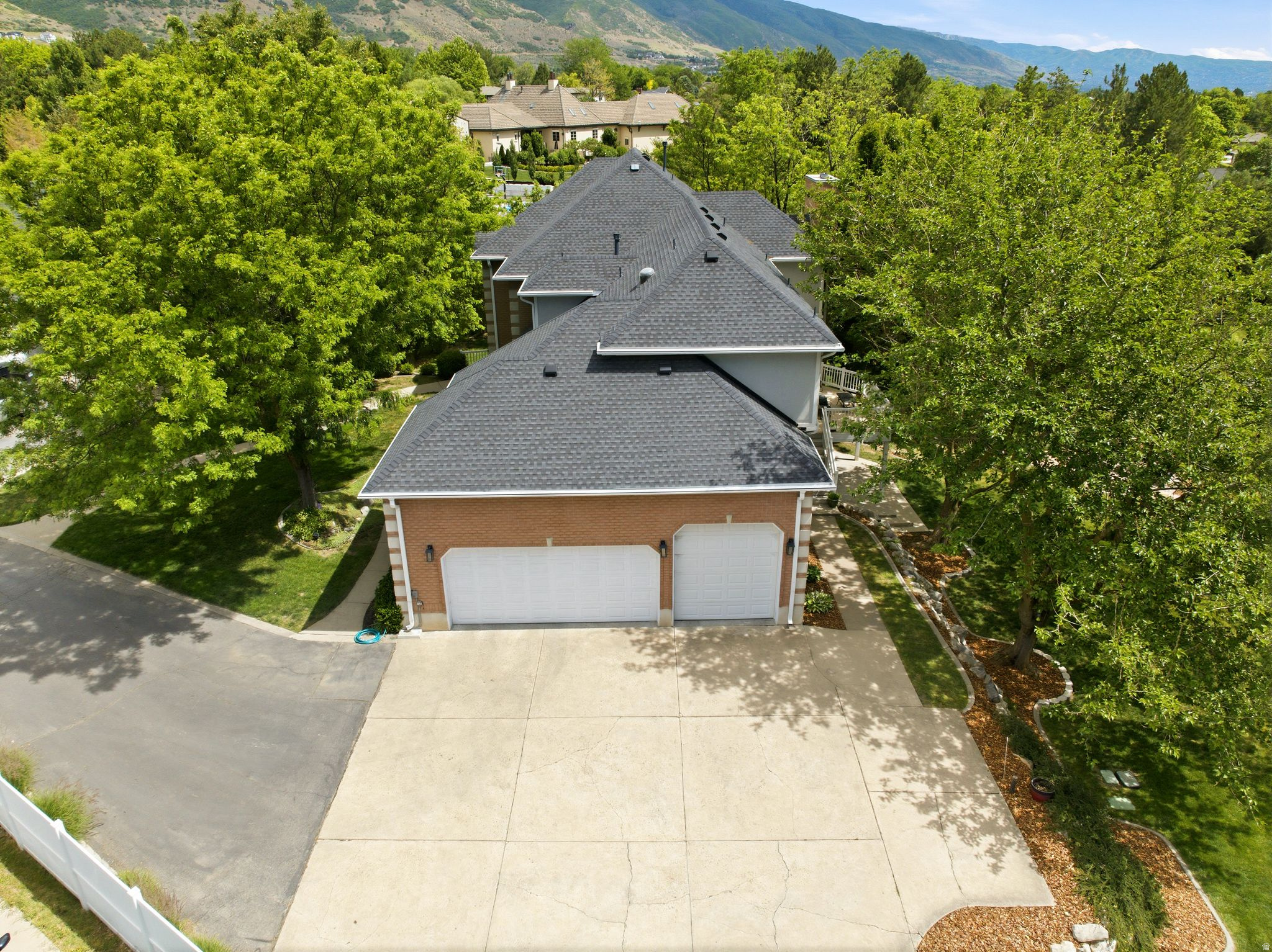 CALS COUNTRY MEADOW ESTATES - Residential