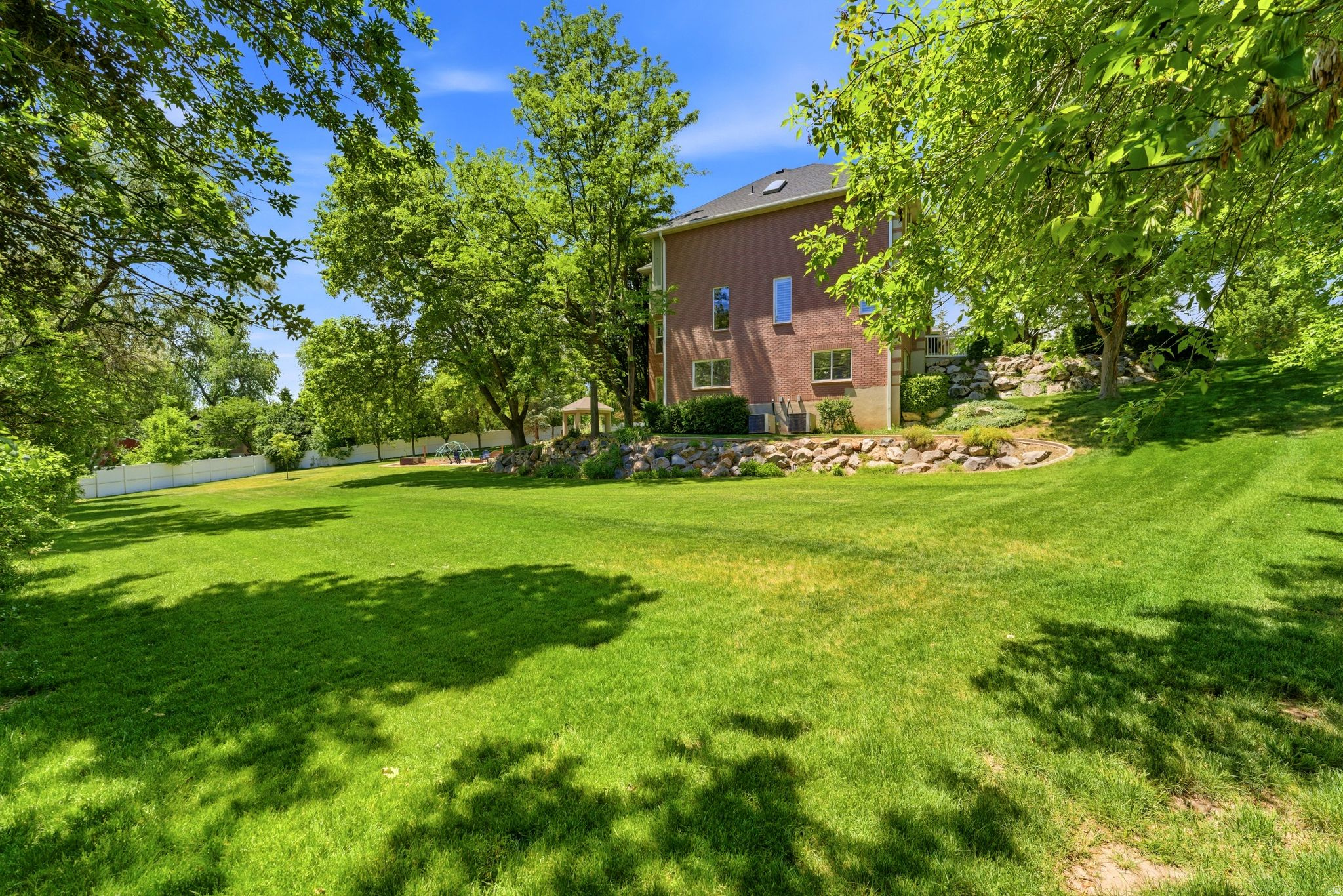 CALS COUNTRY MEADOW ESTATES - Residential
