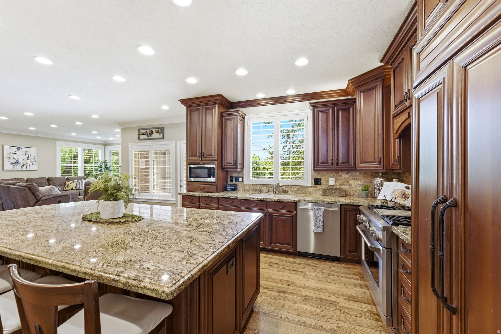 CALS COUNTRY MEADOW ESTATES - Residential