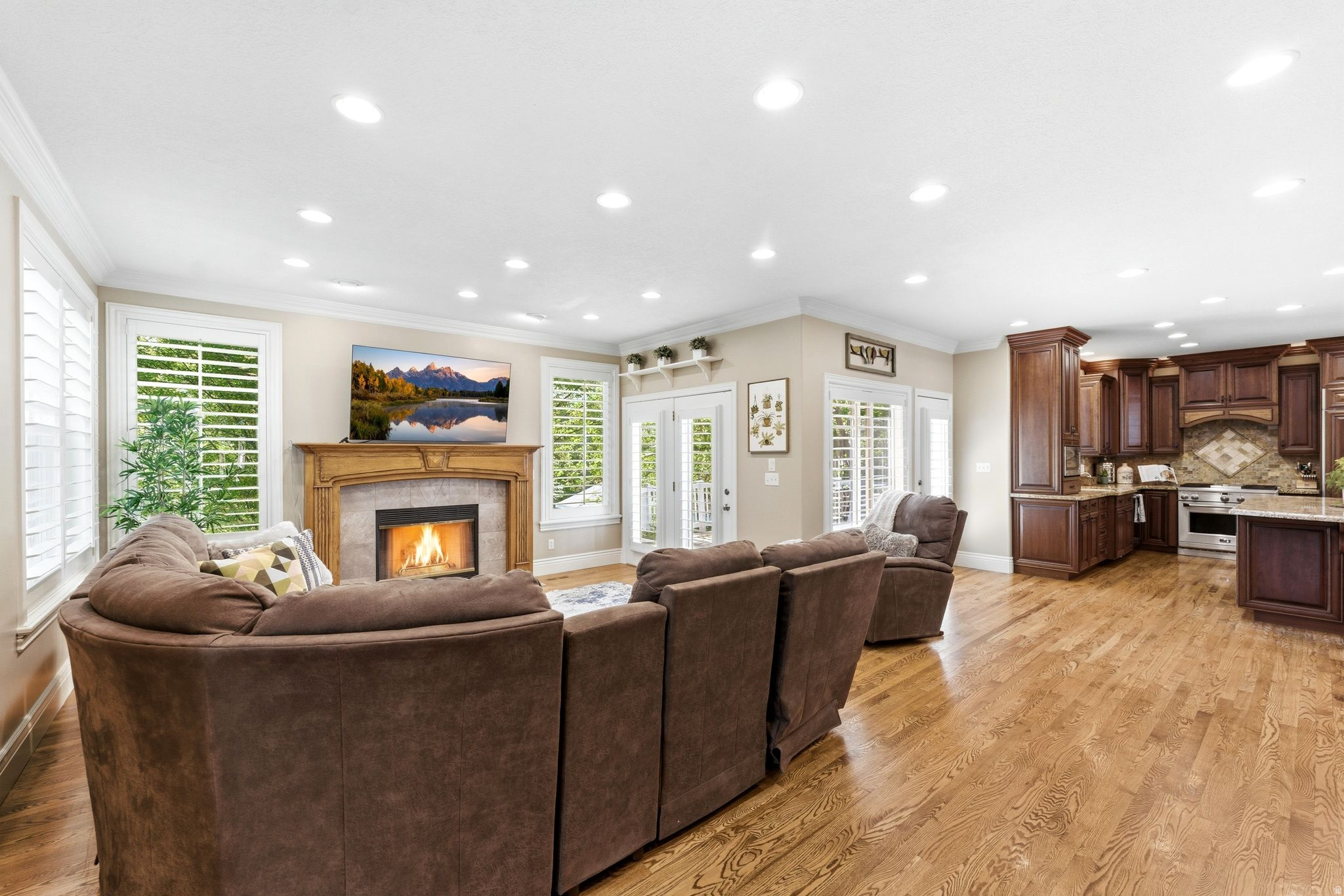 CALS COUNTRY MEADOW ESTATES - Residential