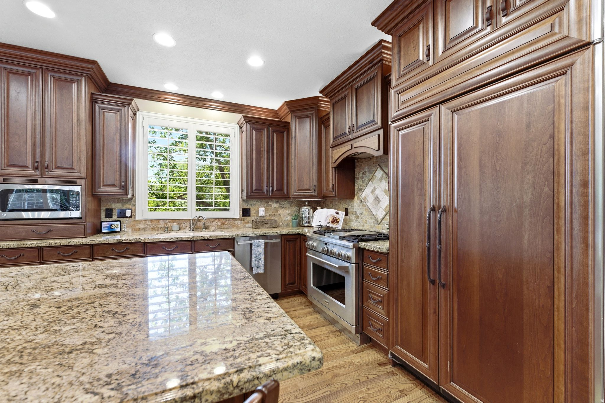 CALS COUNTRY MEADOW ESTATES - Residential