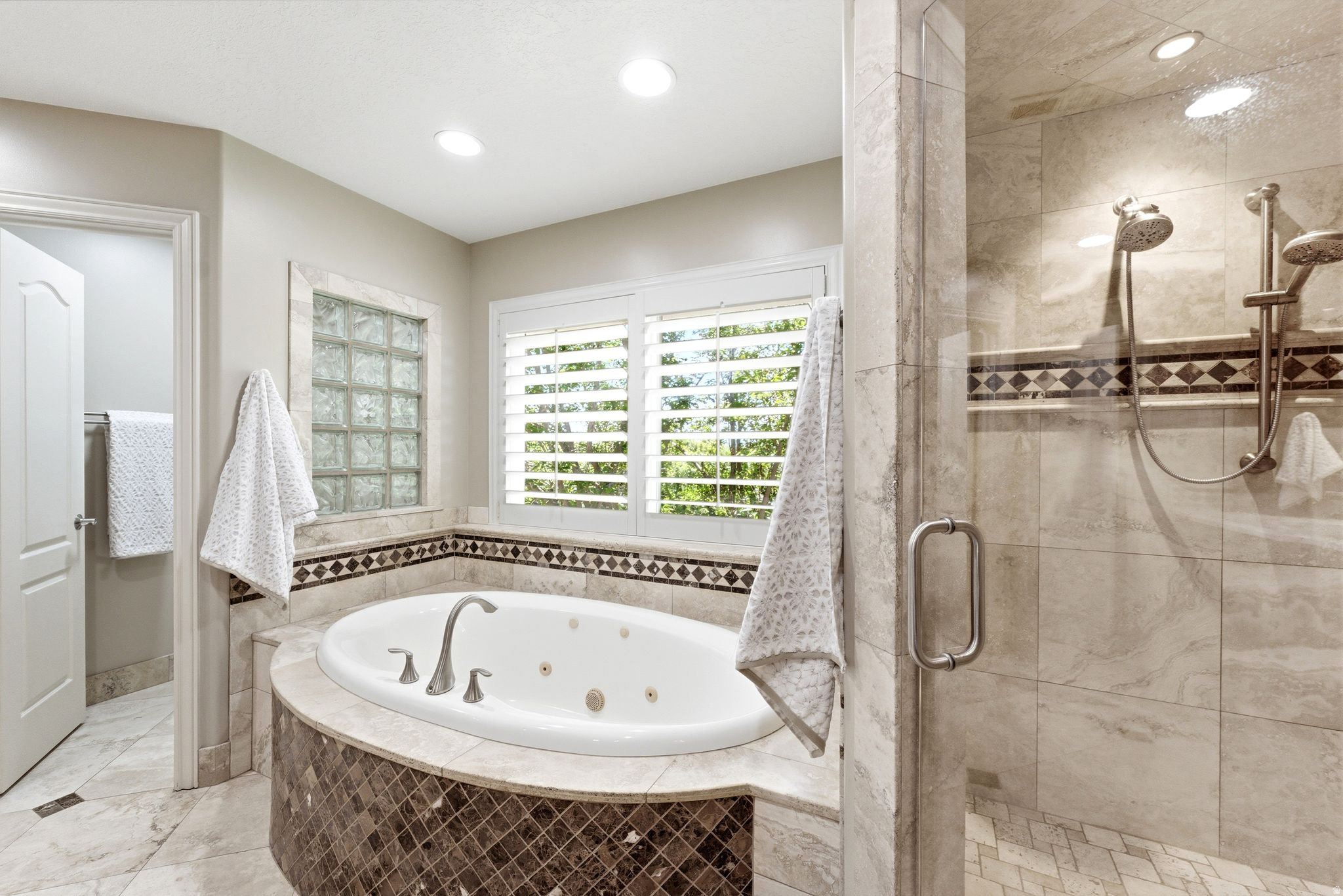 CALS COUNTRY MEADOW ESTATES - Residential