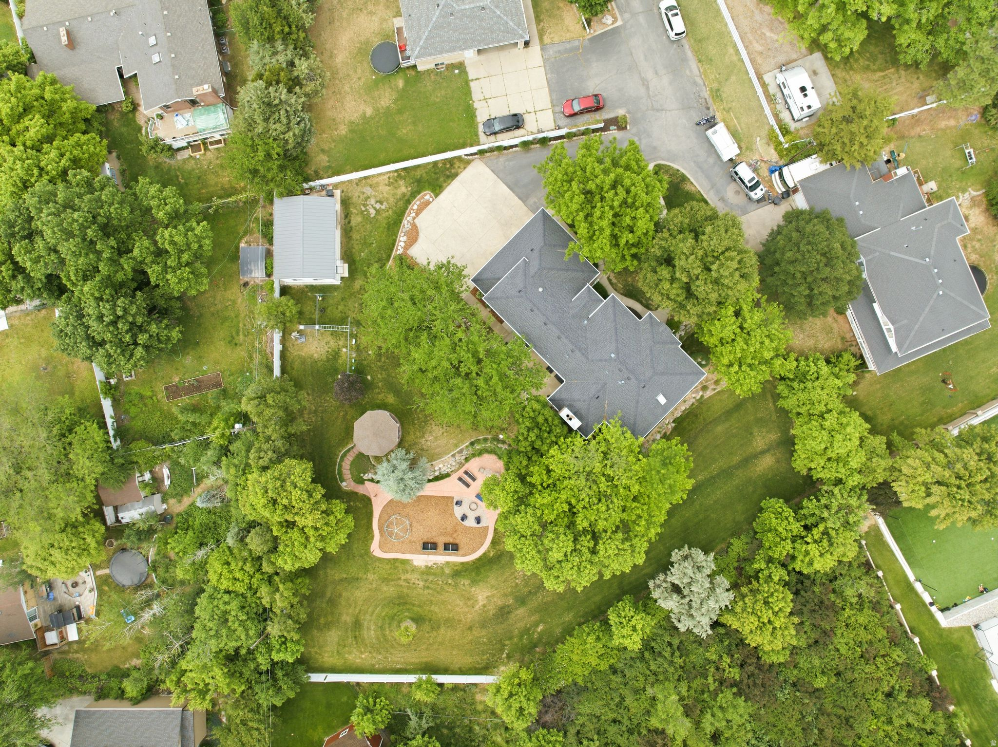 CALS COUNTRY MEADOW ESTATES - Residential