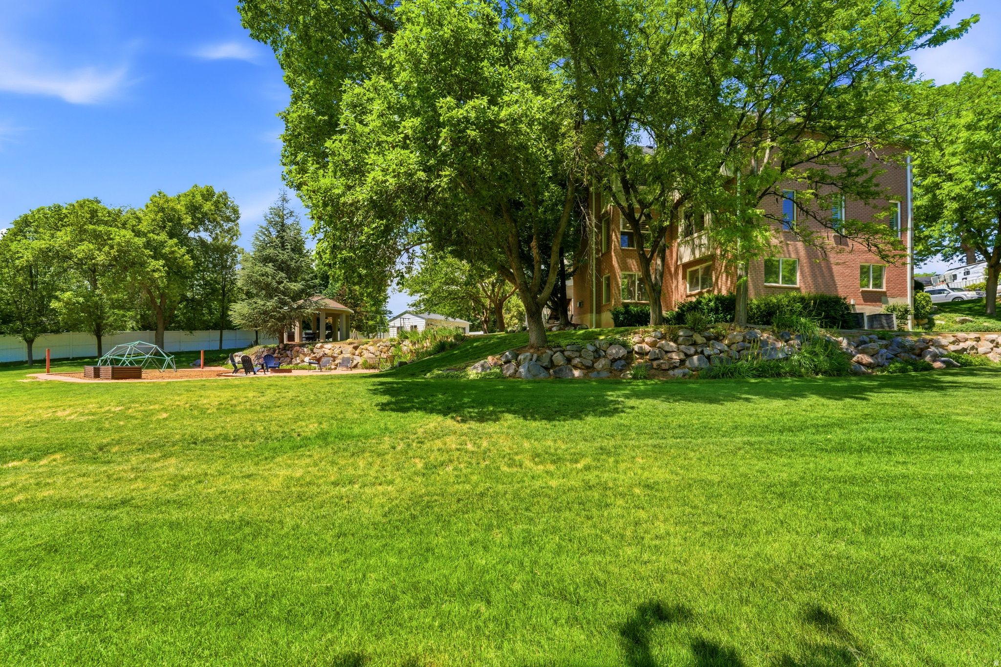 CALS COUNTRY MEADOW ESTATES - Residential