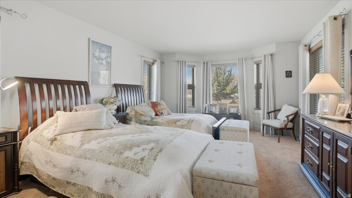 LAKE CREEK FARMS - Residential