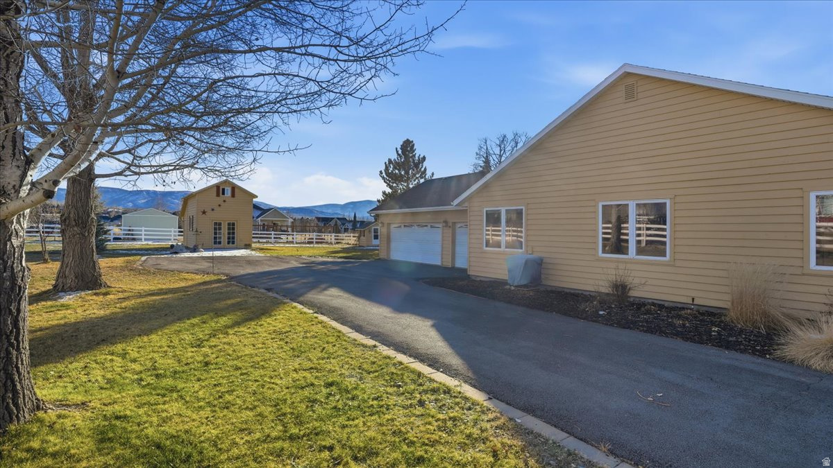 LAKE CREEK FARMS - Residential