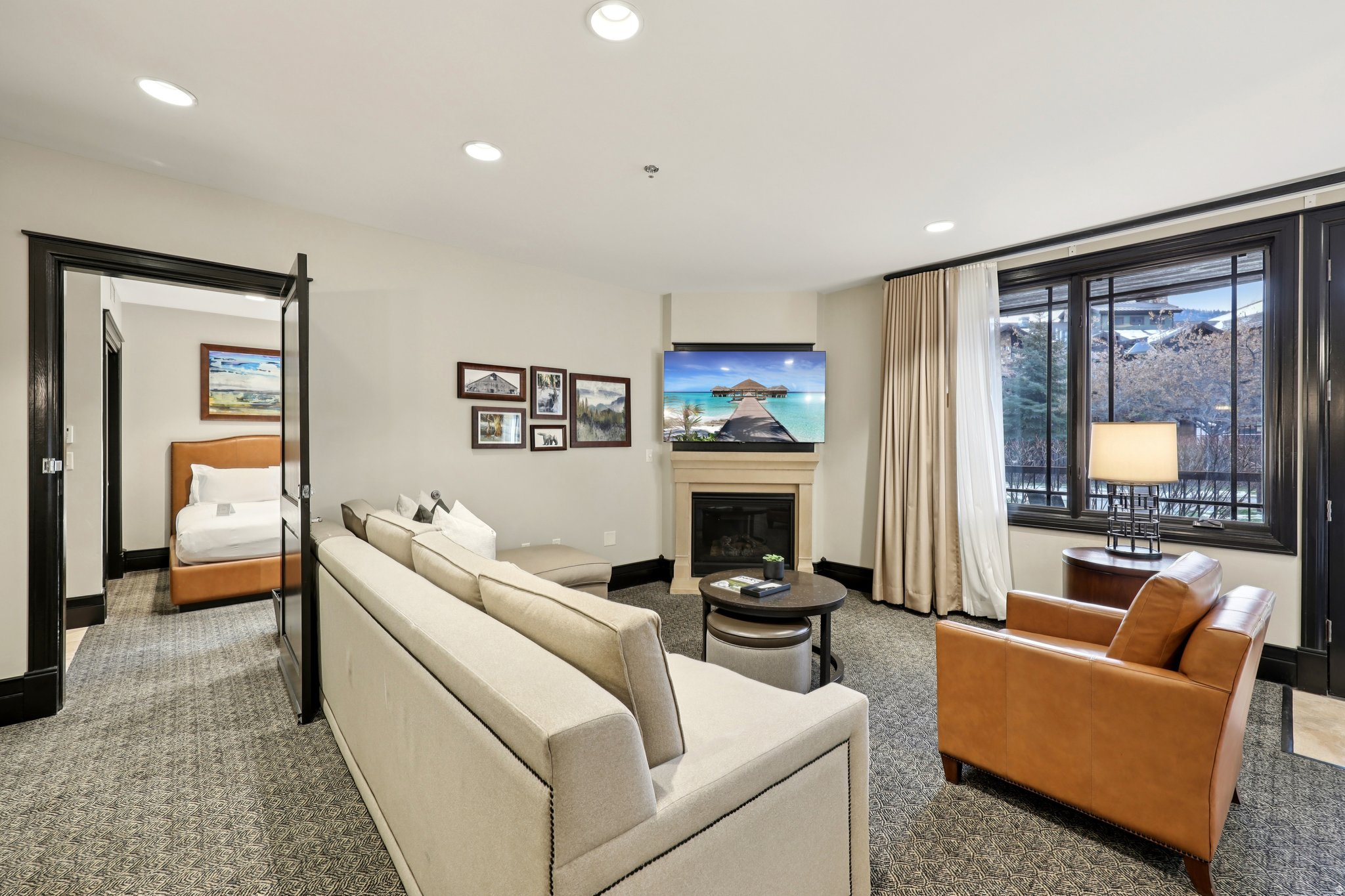WALDORF ASTORIA - Residential