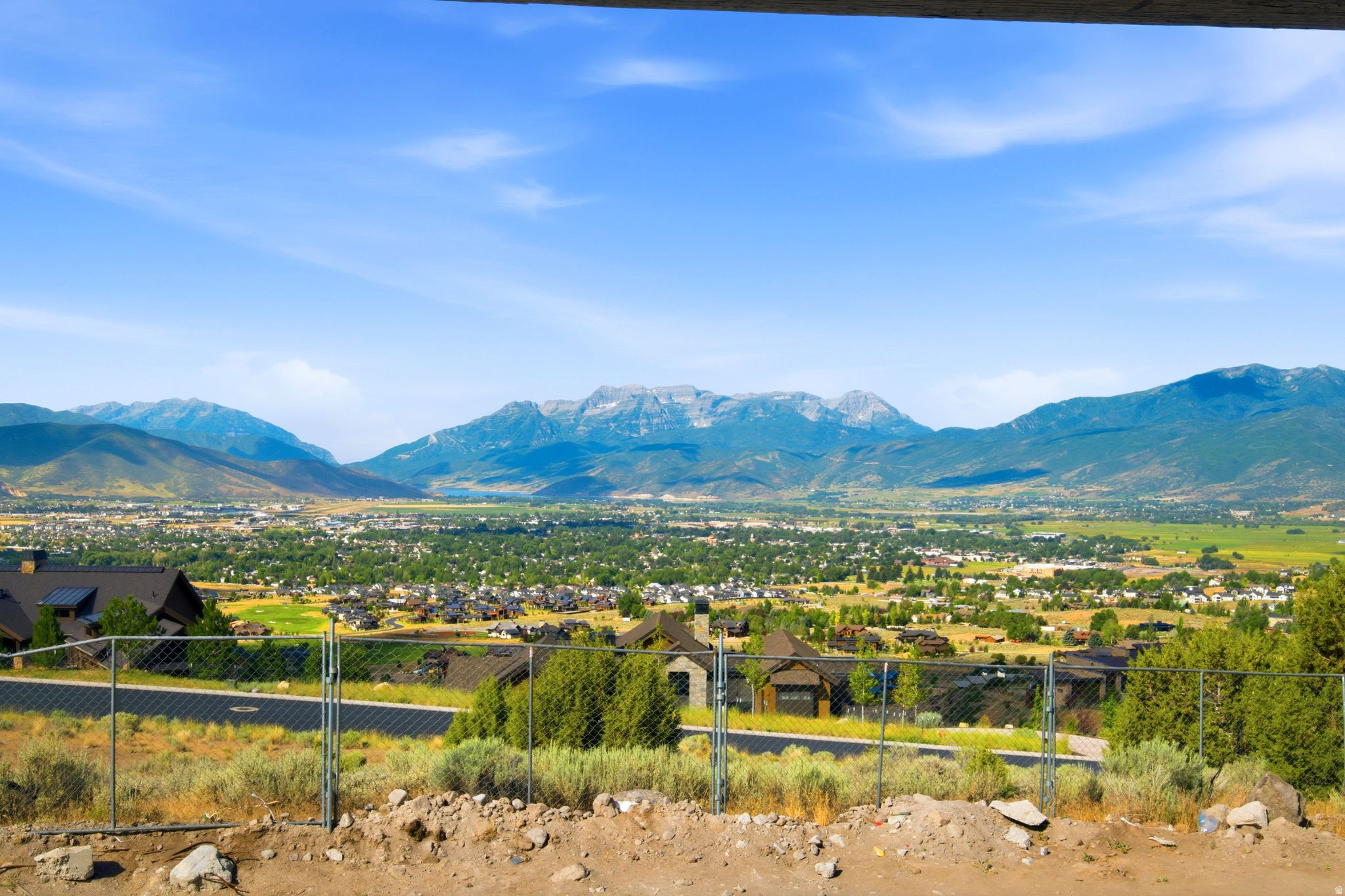 RED LEDGES - Residential