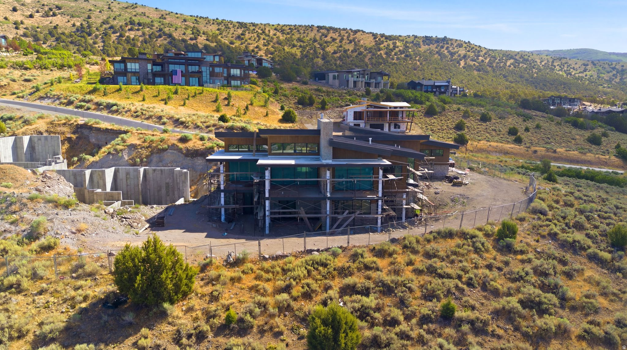 RED LEDGES - Residential