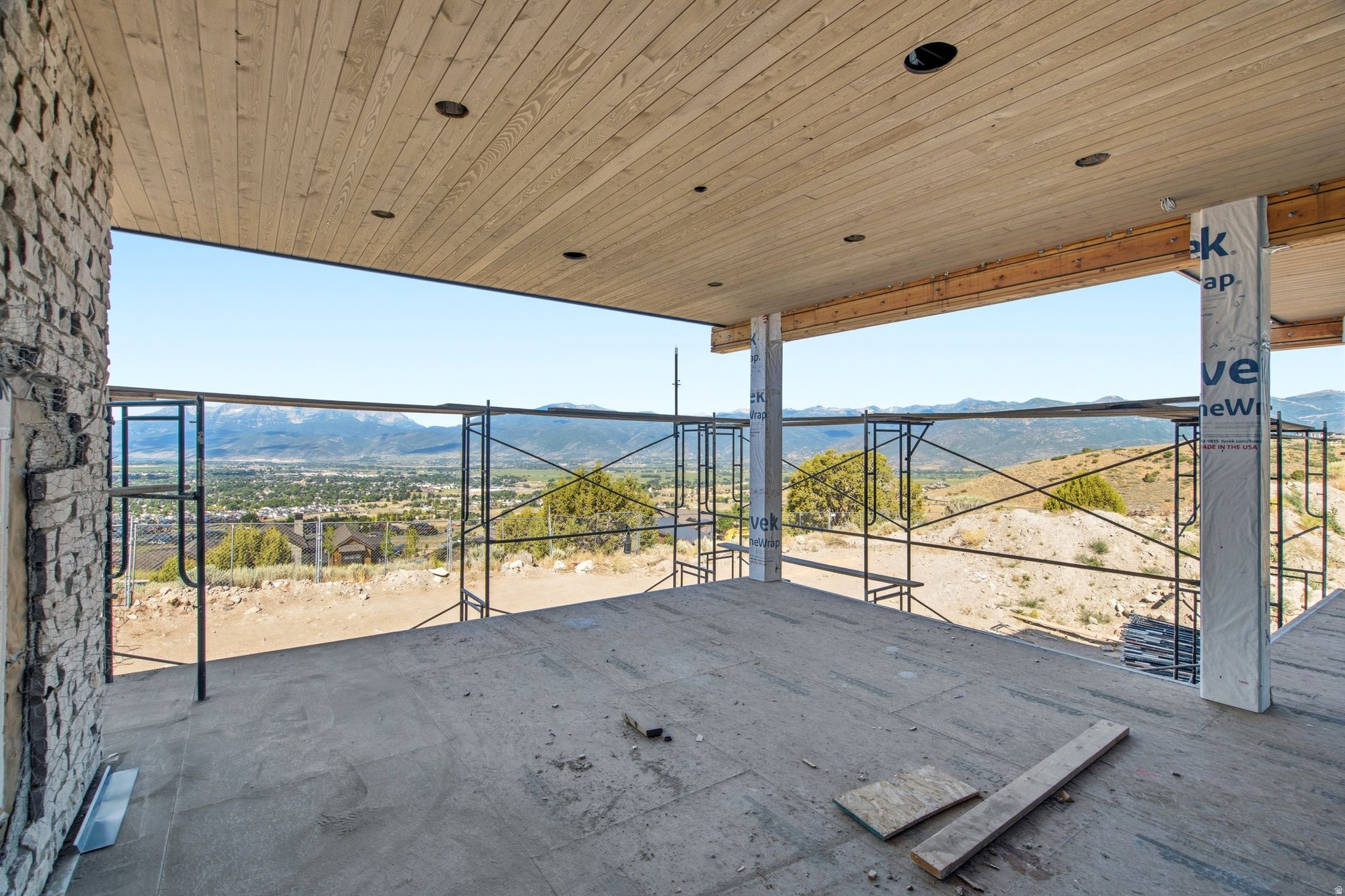 RED LEDGES - Residential