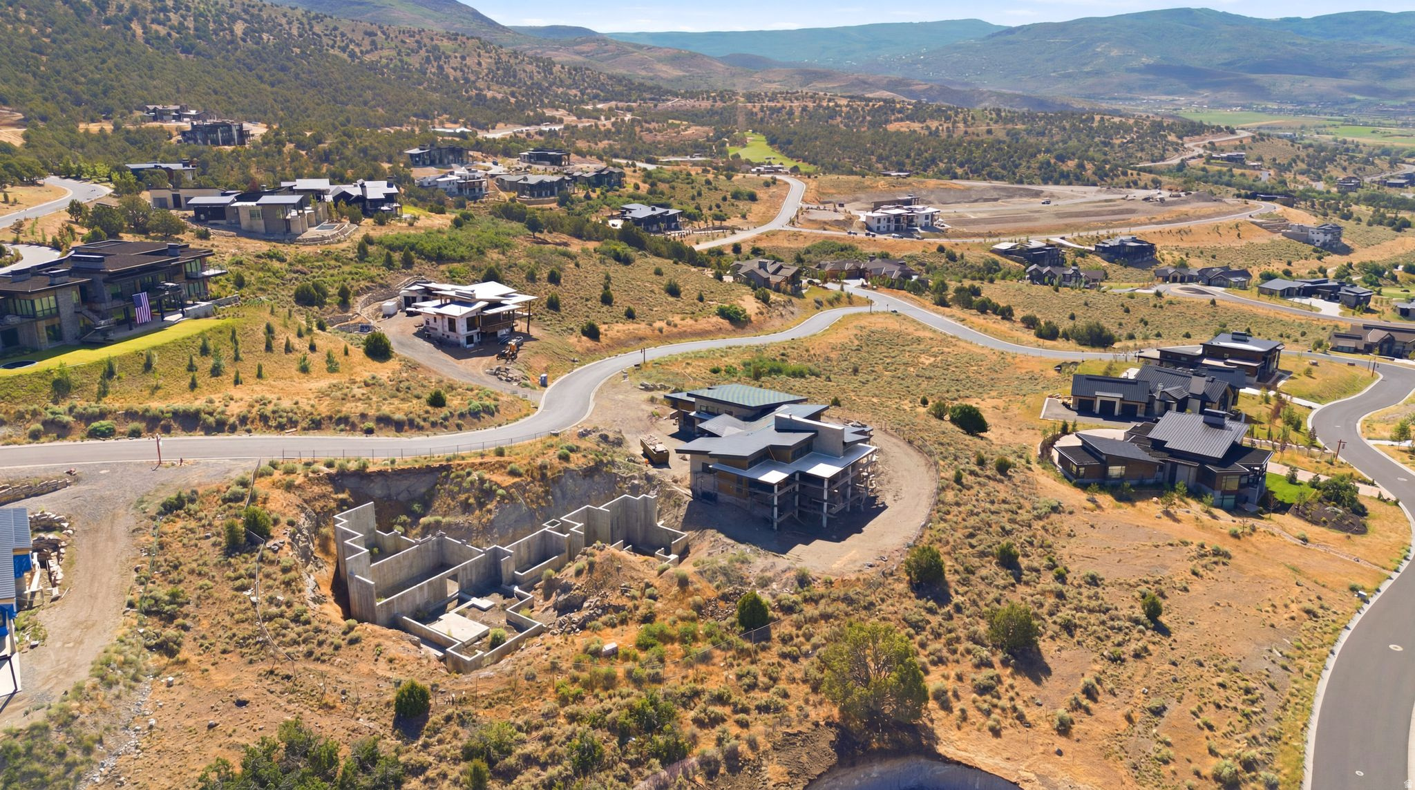 RED LEDGES - Residential