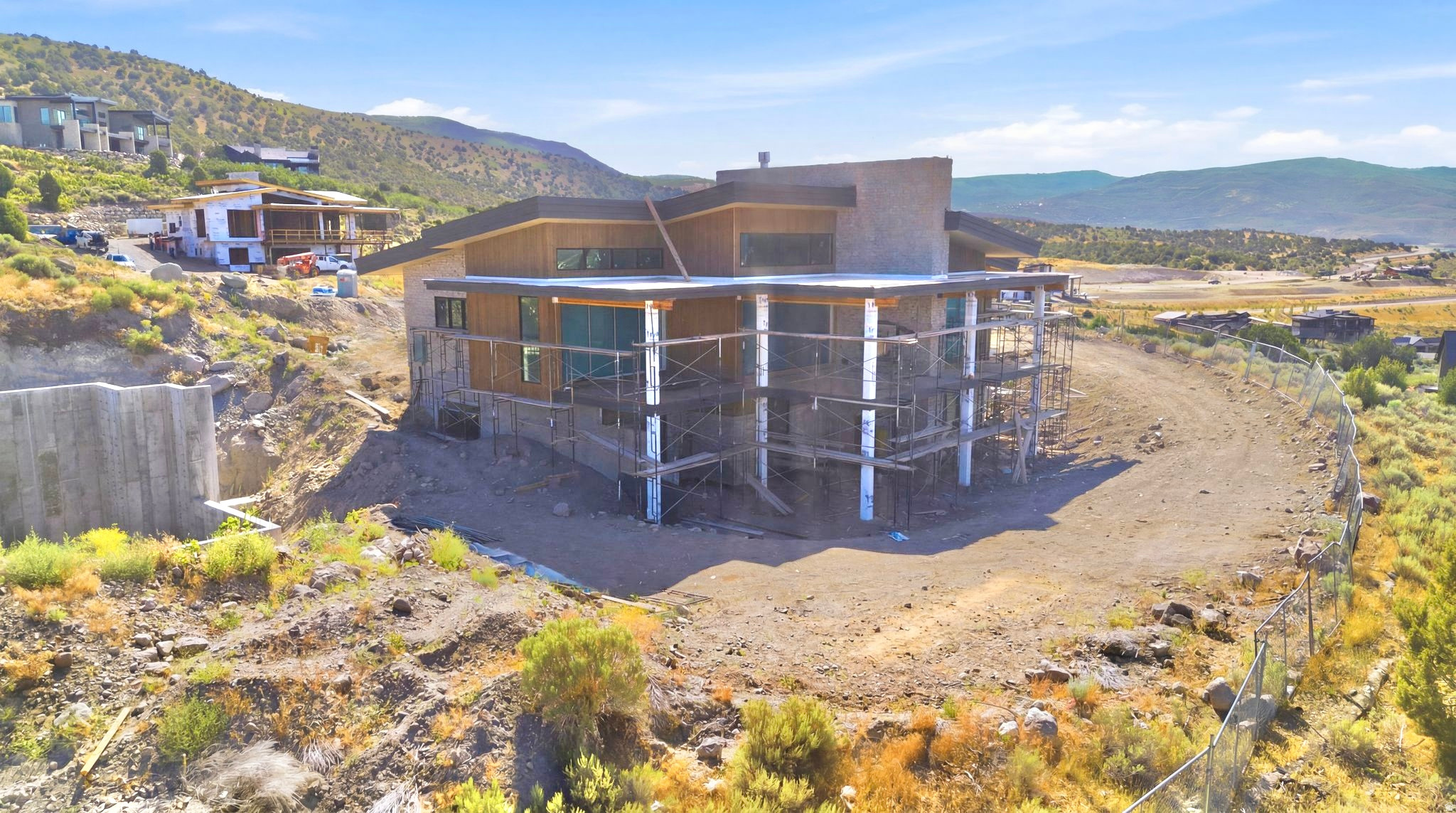 RED LEDGES - Residential