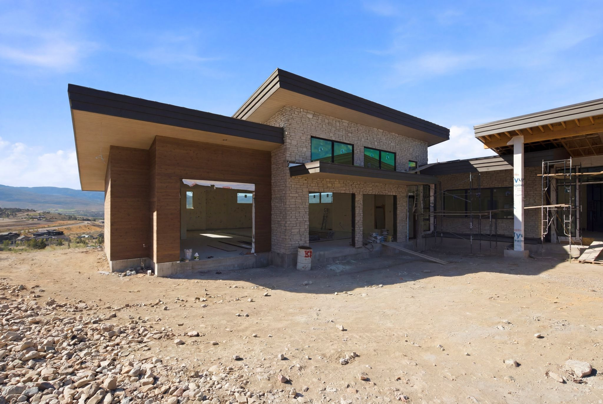 RED LEDGES - Residential