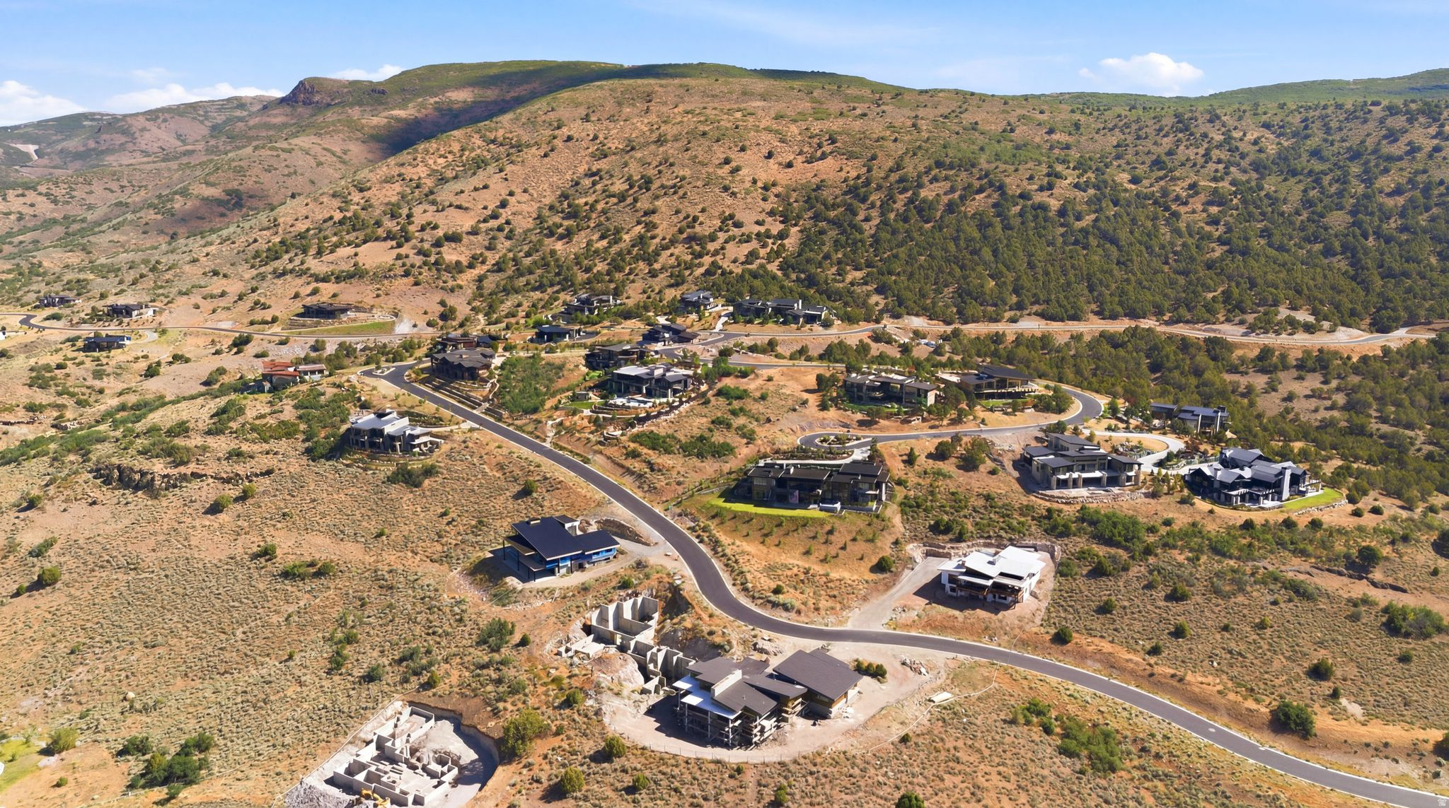 RED LEDGES - Residential
