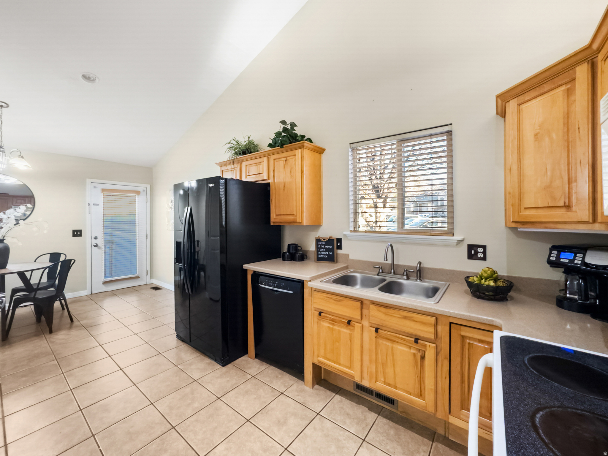 CRESCENT COURT CONDO - Residential