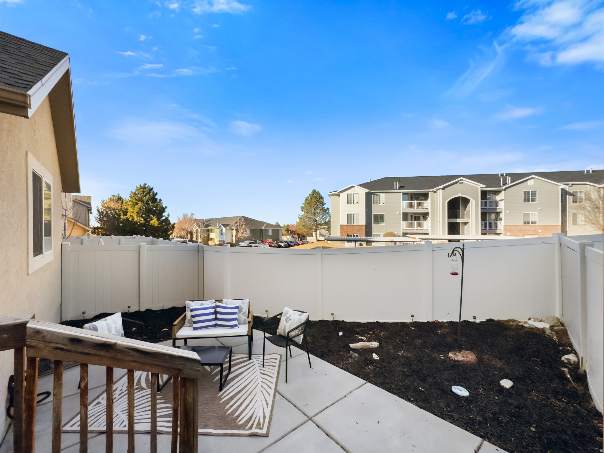 CRESCENT COURT CONDO - Residential