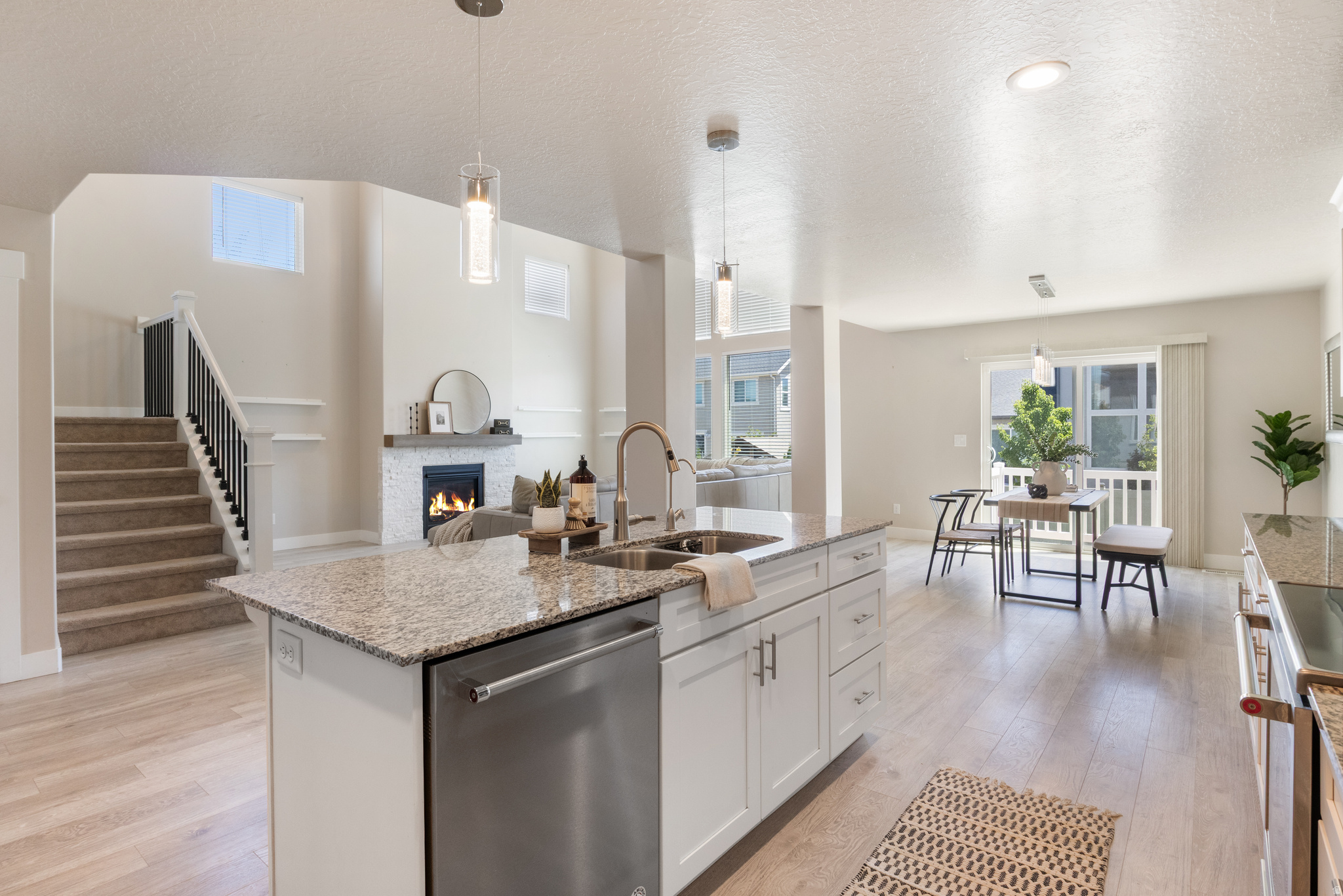 GRAYSTONE - Residential
