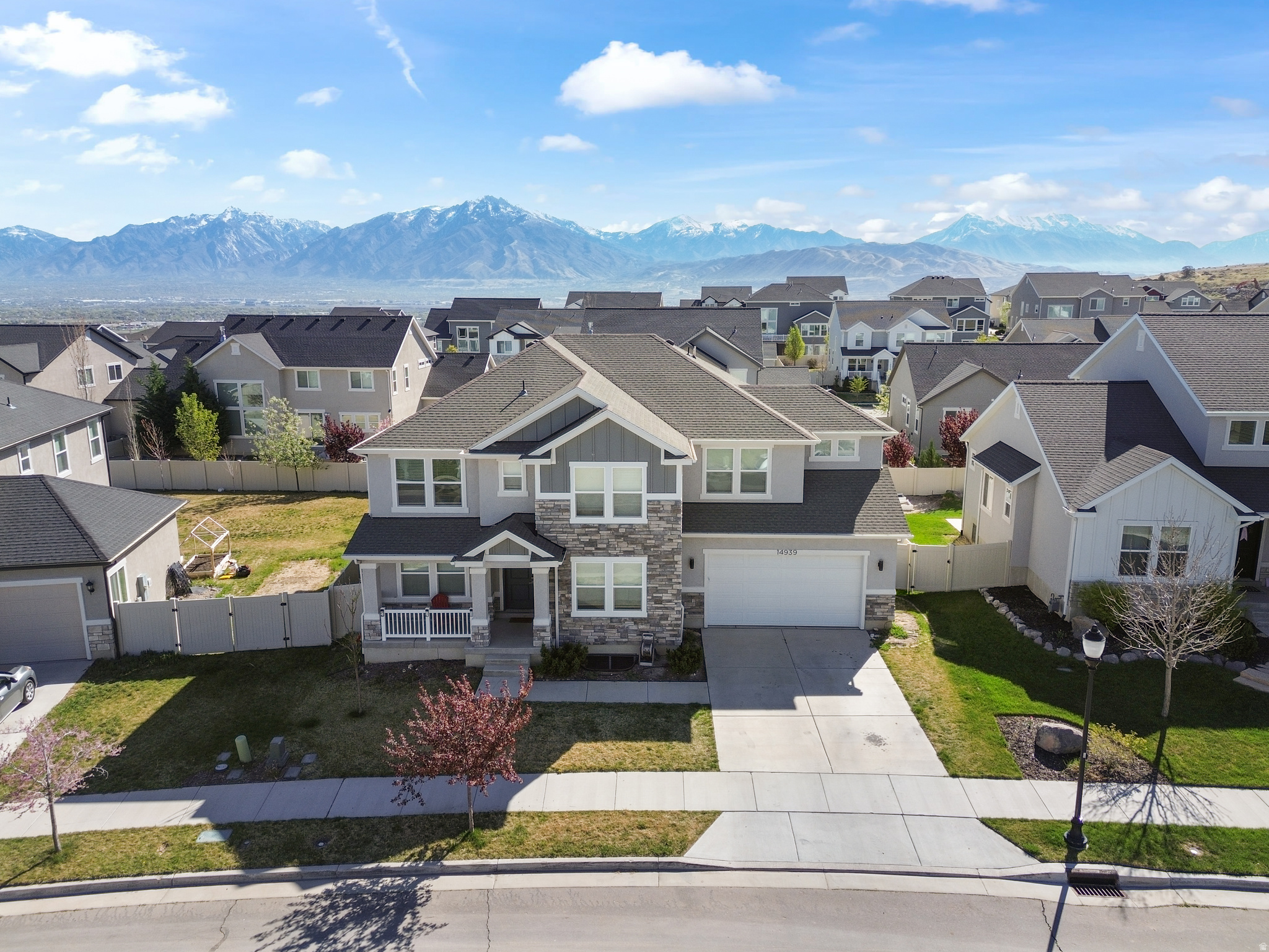 GRAYSTONE - Residential