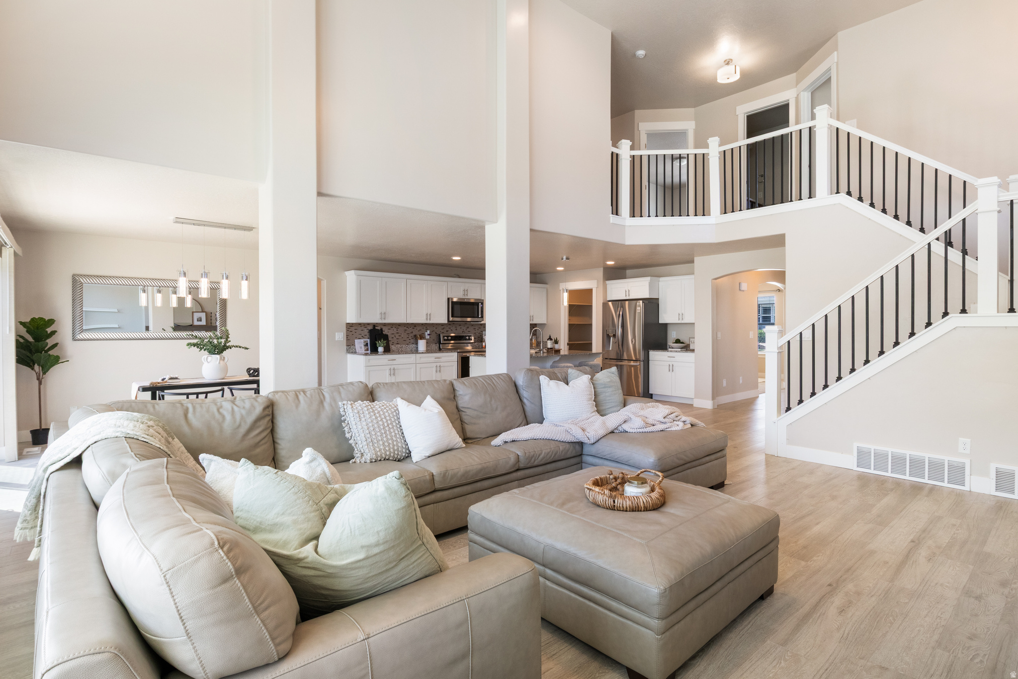 GRAYSTONE - Residential