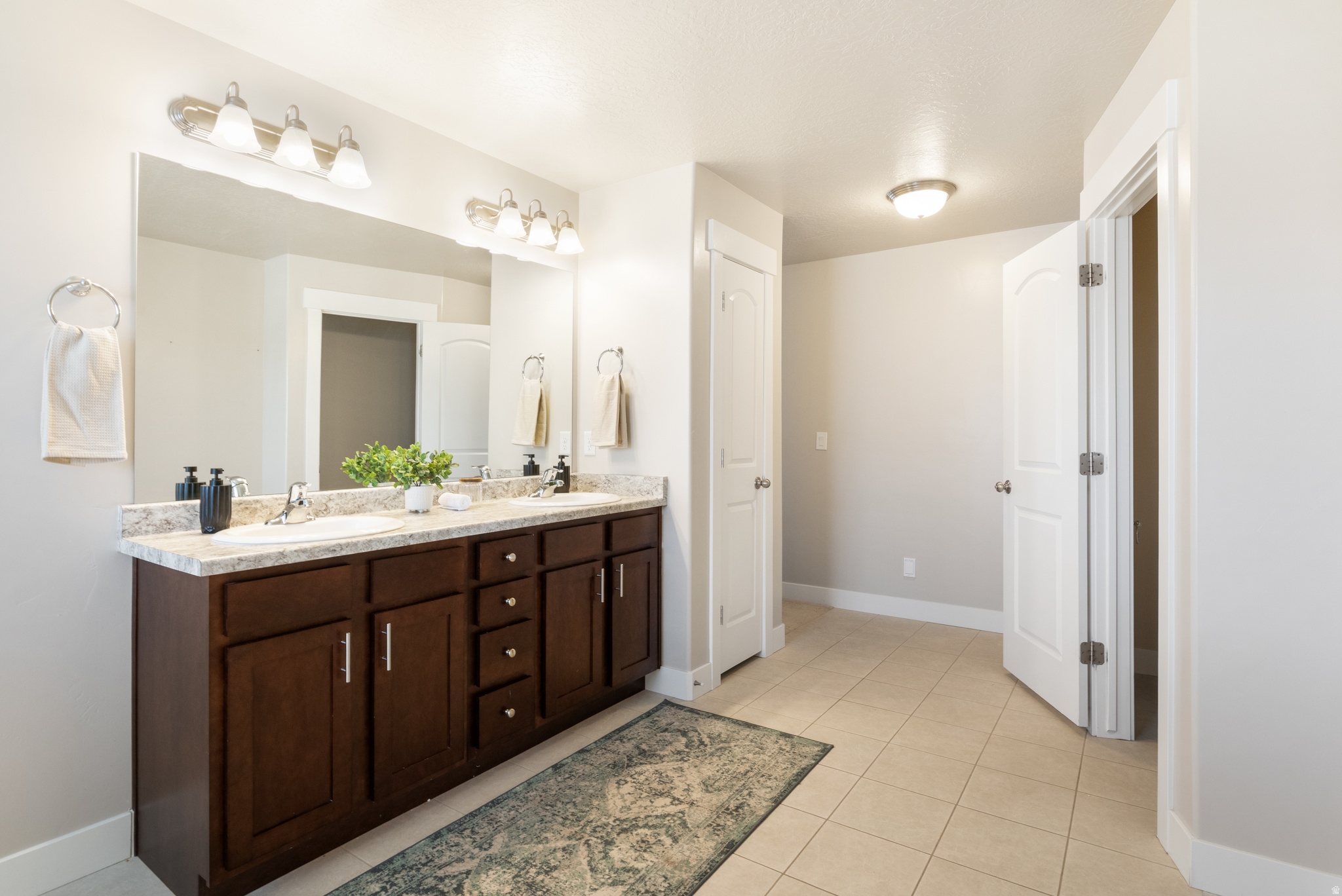 GRAYSTONE - Residential