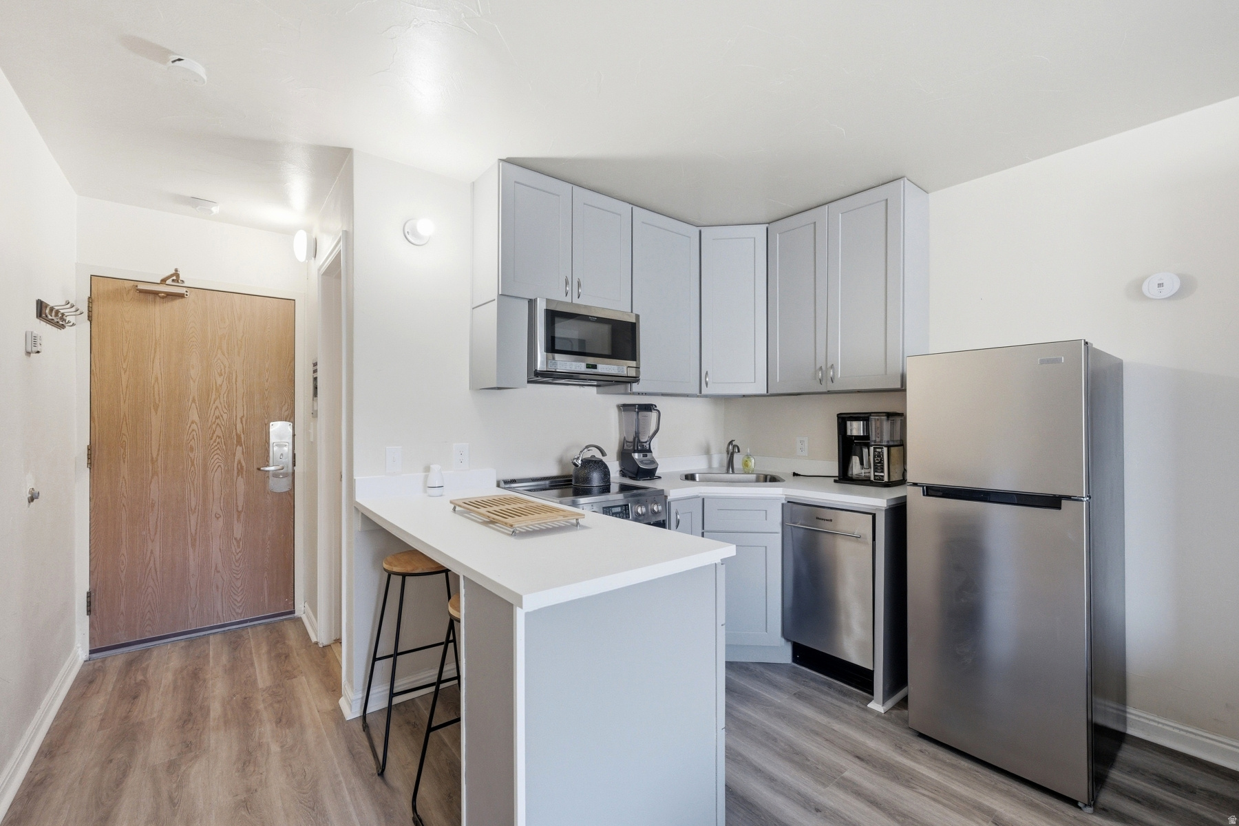 PROSPECTOR SQUARE CONDO - Residential