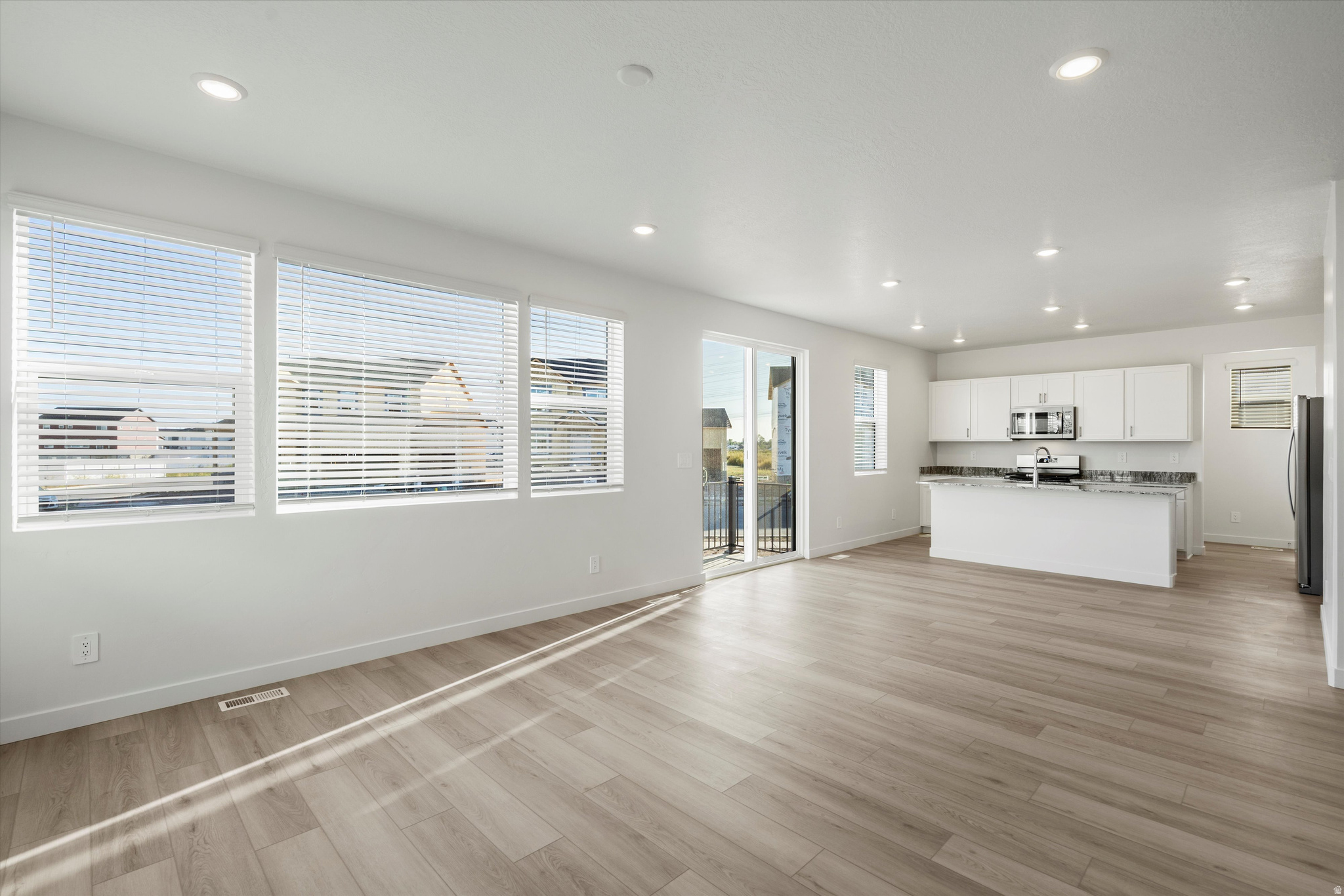 STRATTON ACRES - Residential