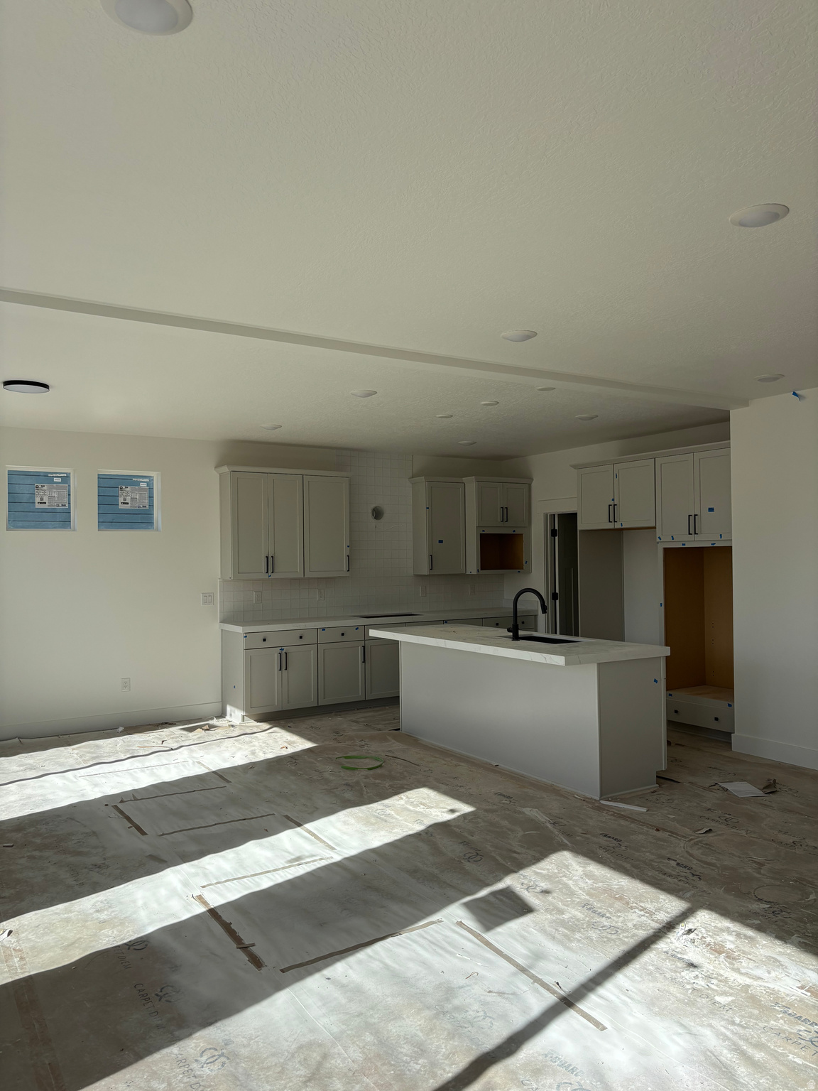 WESTON FIELD - Residential