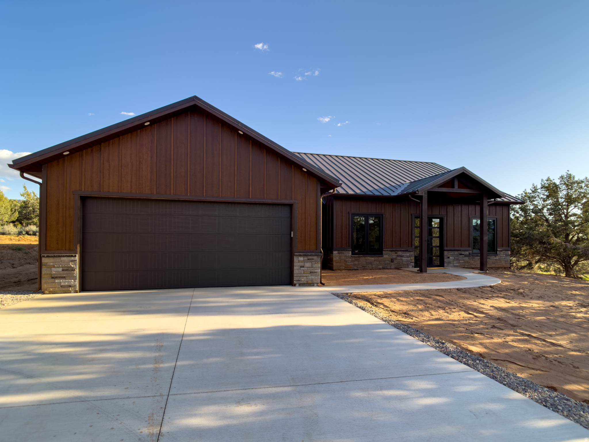 QUARTER CIRCLE H - Residential