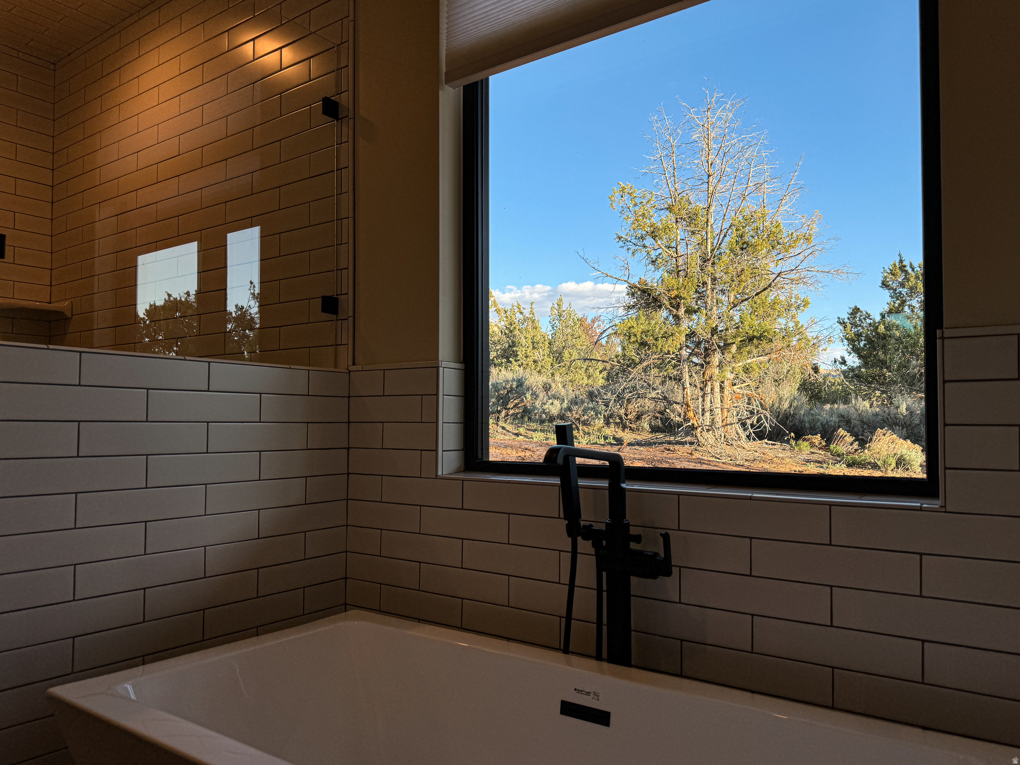 QUARTER CIRCLE H - Residential