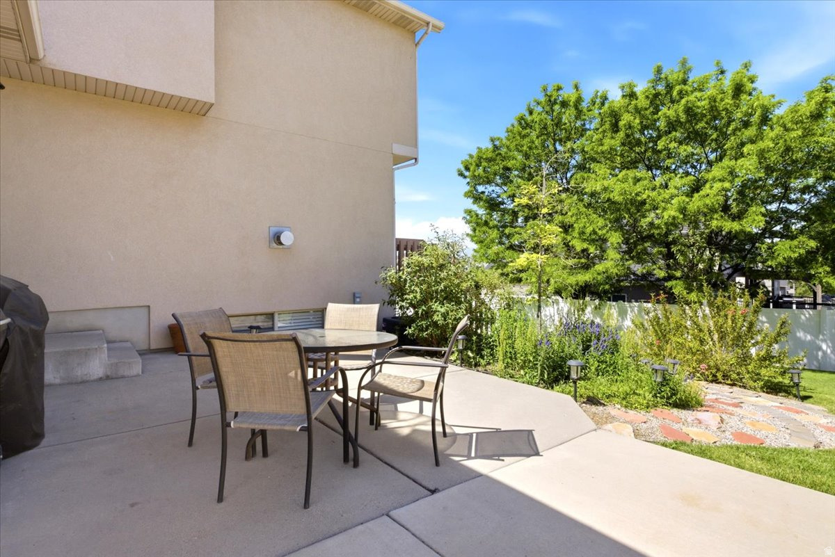 INDIAN HILLS - Residential