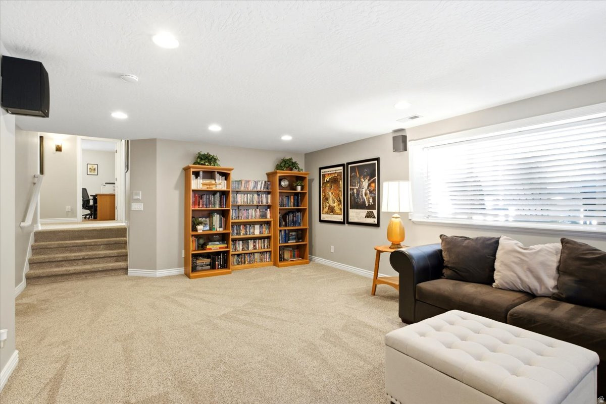 INDIAN HILLS - Residential