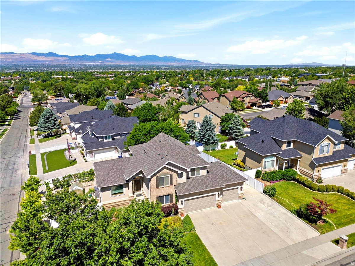 INDIAN HILLS - Residential