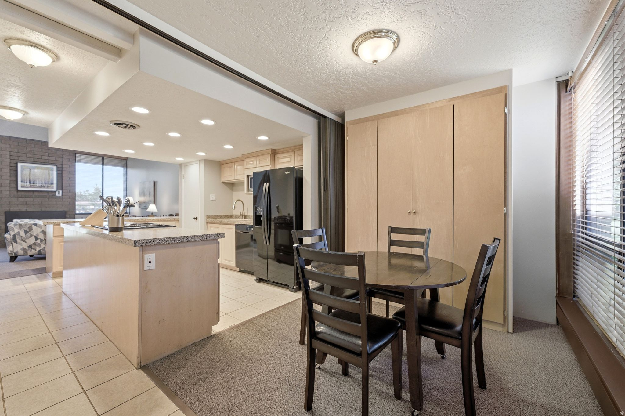 PARK AVENUE CONDOMINIUMS - Residential