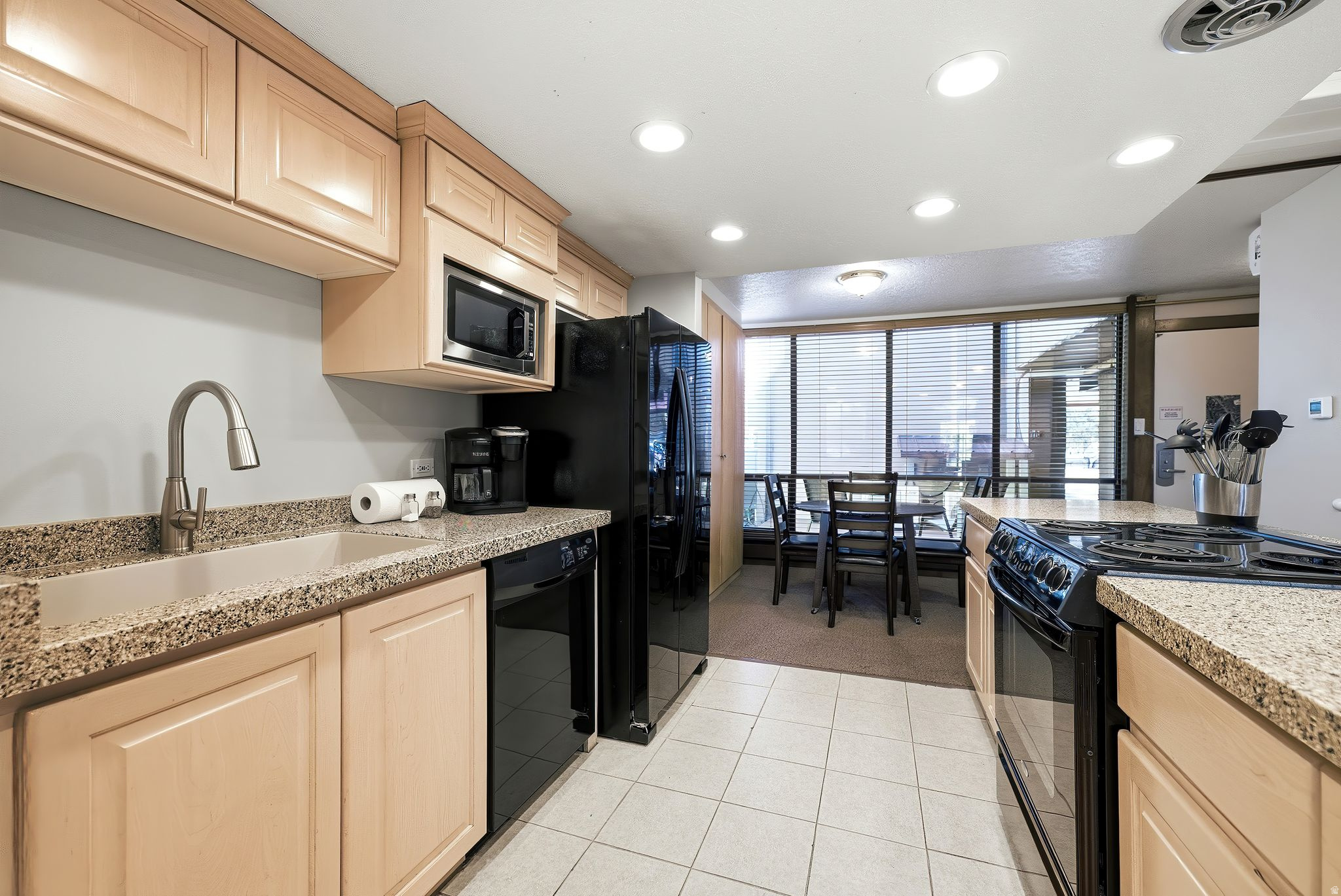 PARK AVENUE CONDOMINIUMS - Residential