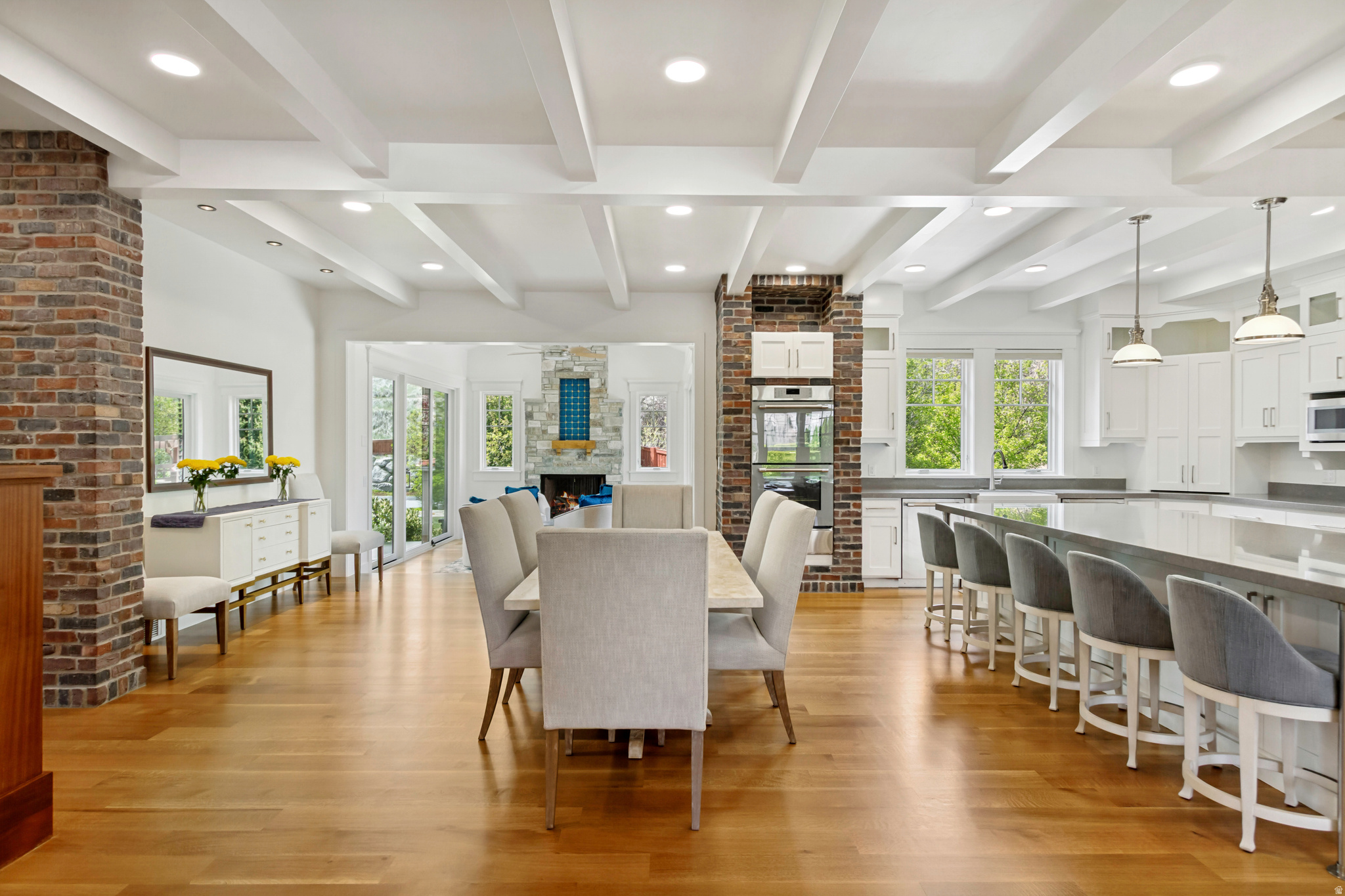 THE GABLES AT GRANDVIEW - Residential