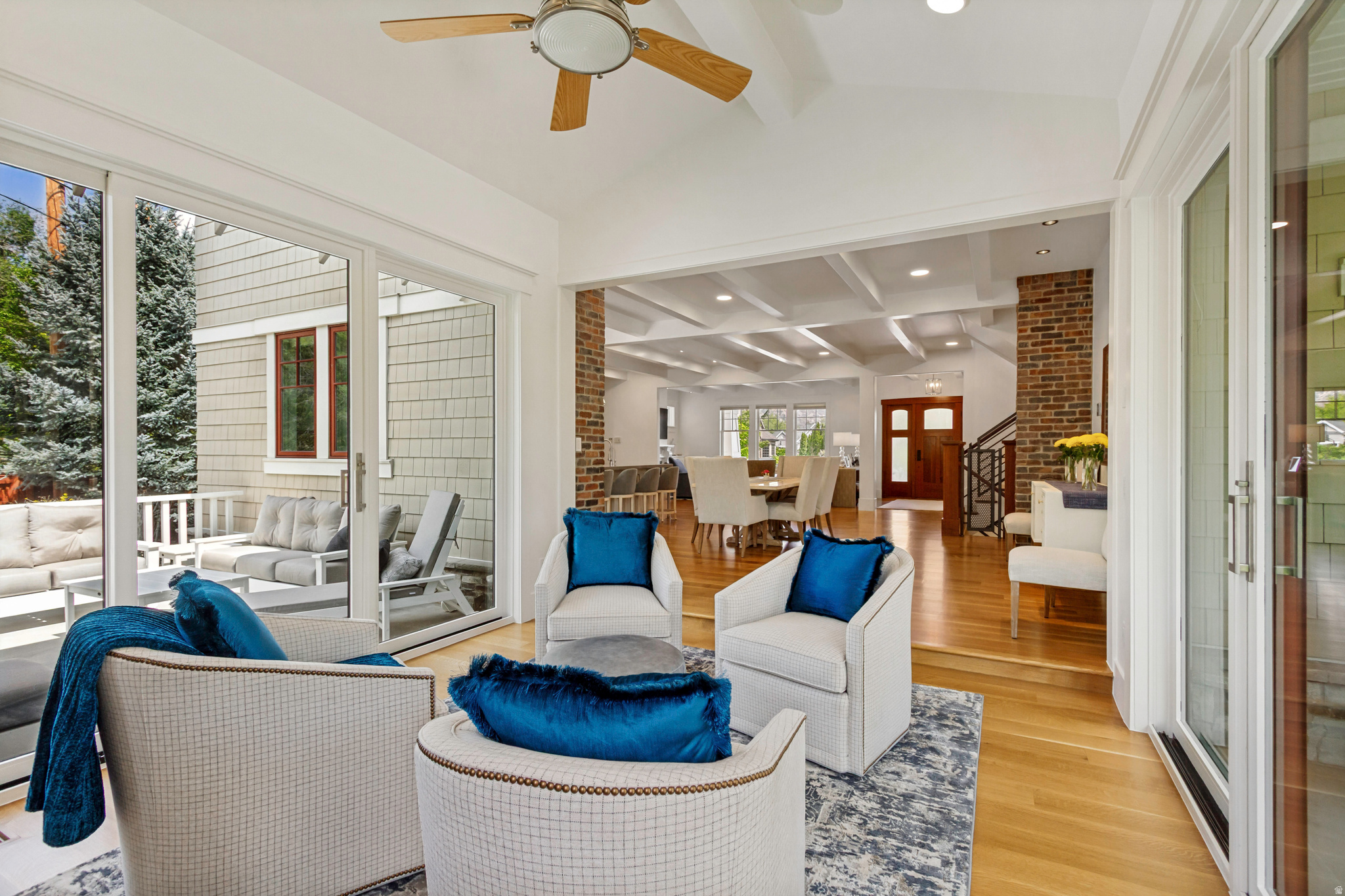 THE GABLES AT GRANDVIEW - Residential