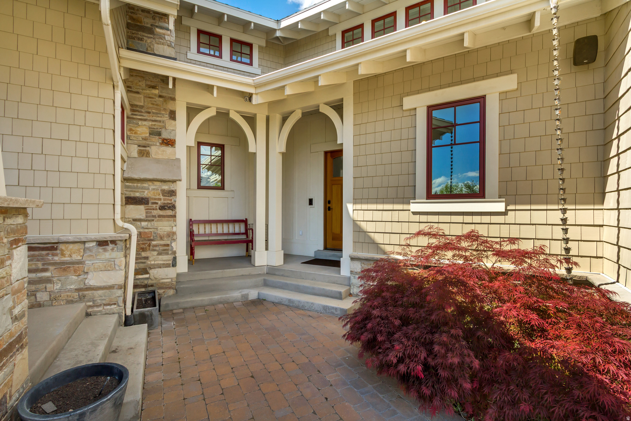 THE GABLES AT GRANDVIEW - Residential