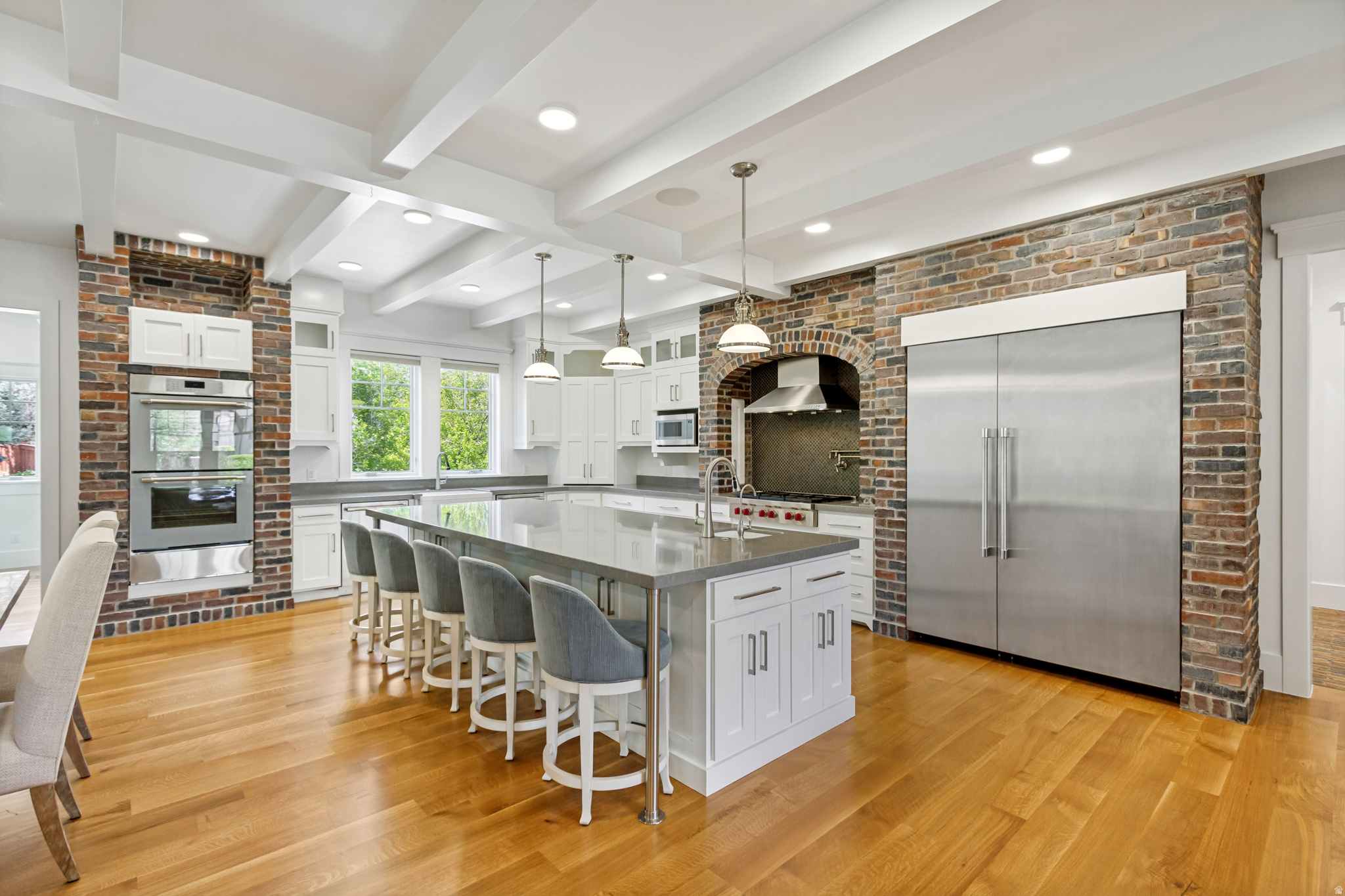 THE GABLES AT GRANDVIEW - Residential