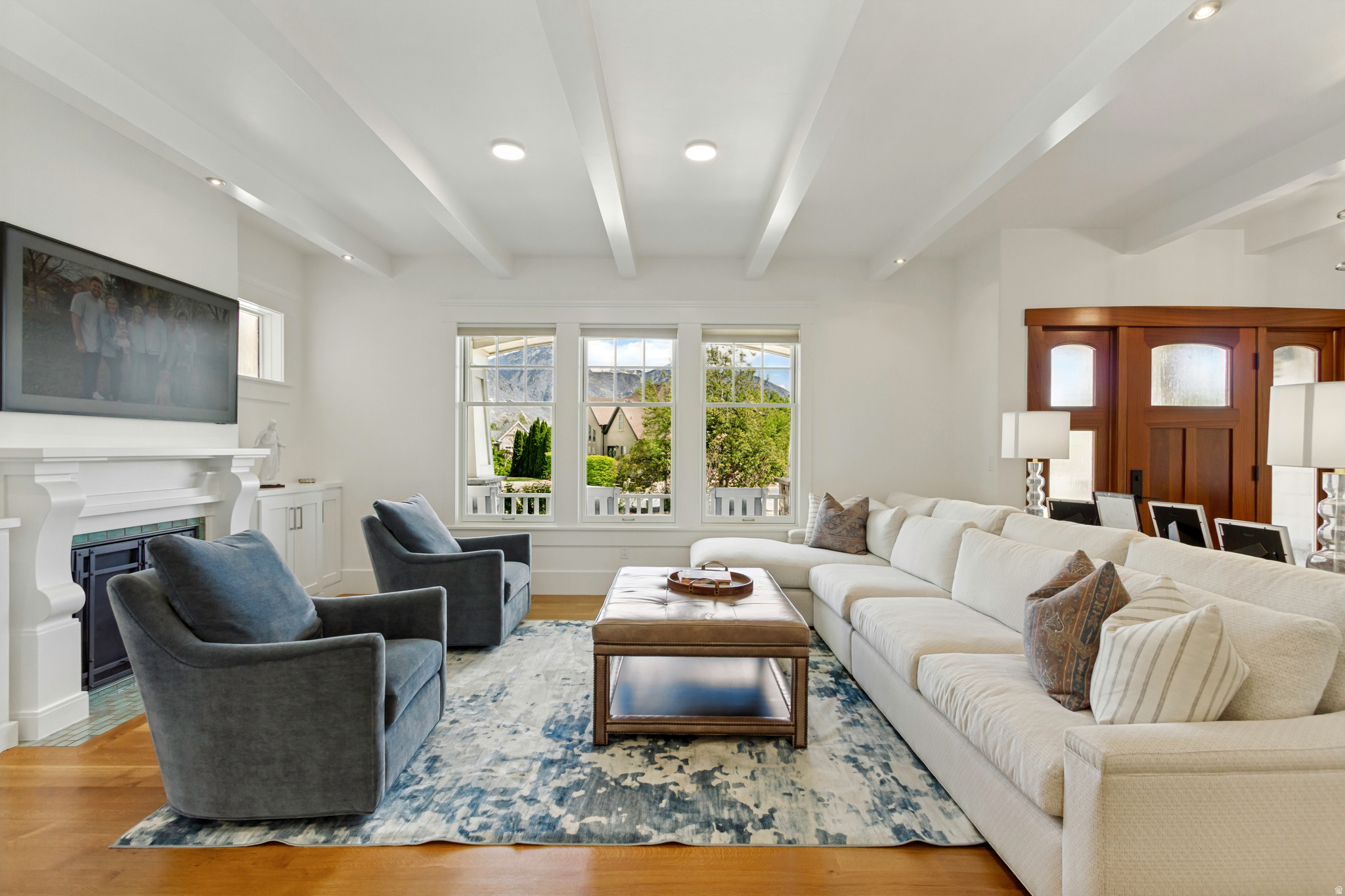 THE GABLES AT GRANDVIEW - Residential